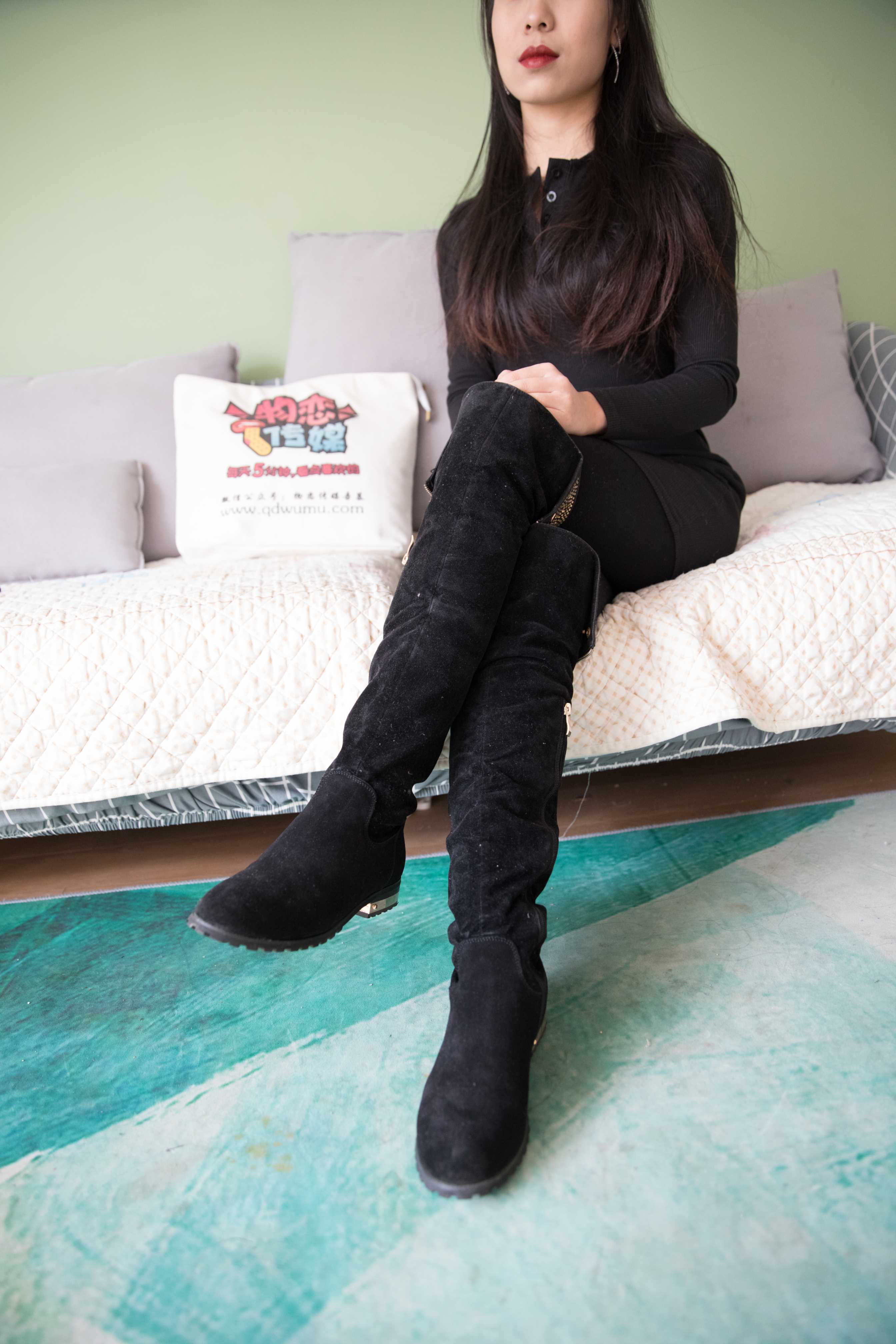 物恋传媒 No.324 璐璐-暗夜思绪  [138P+1V3.68G]