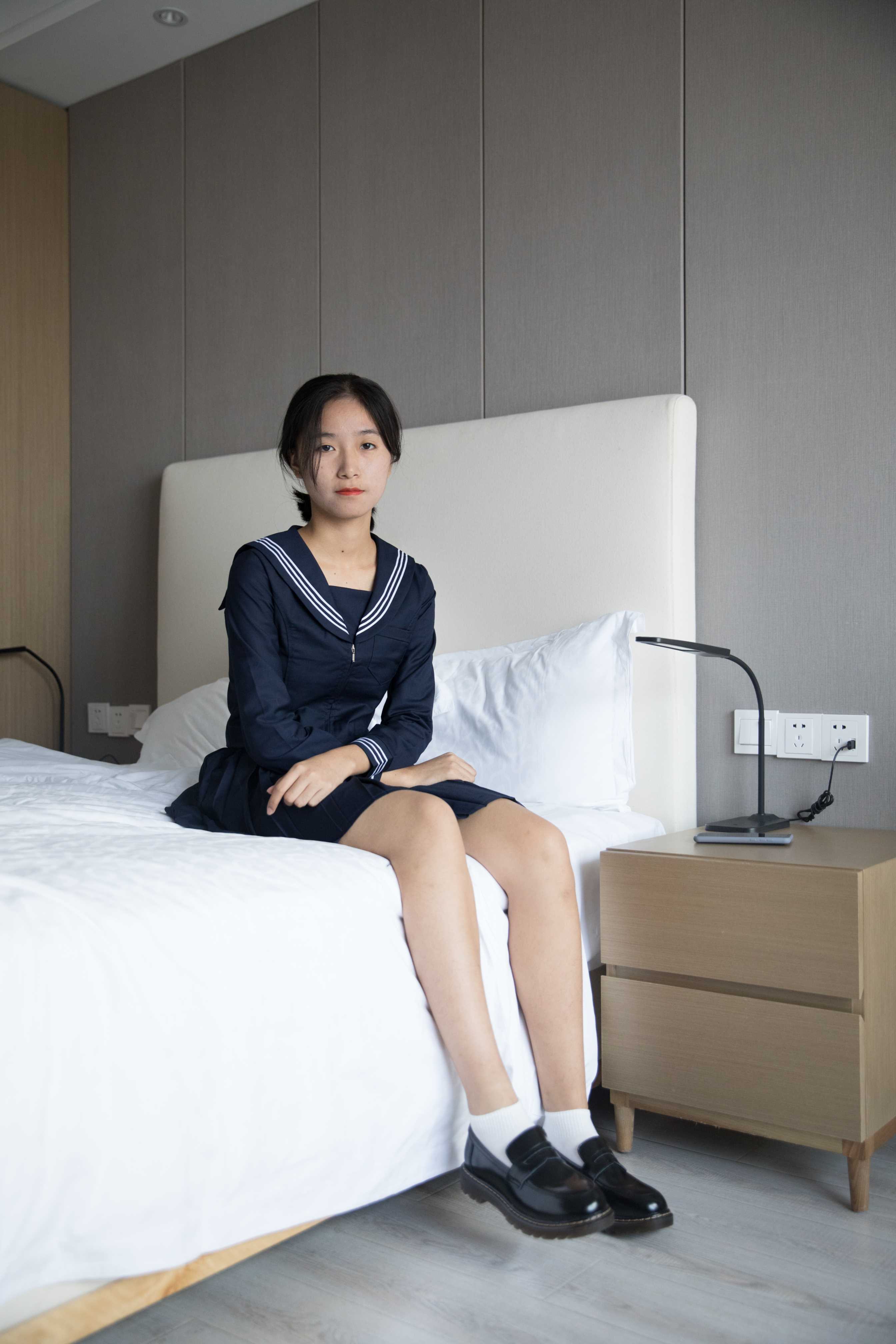 物恋传媒 No.327 小昭-你的眼神  [165P+1V4.40G]