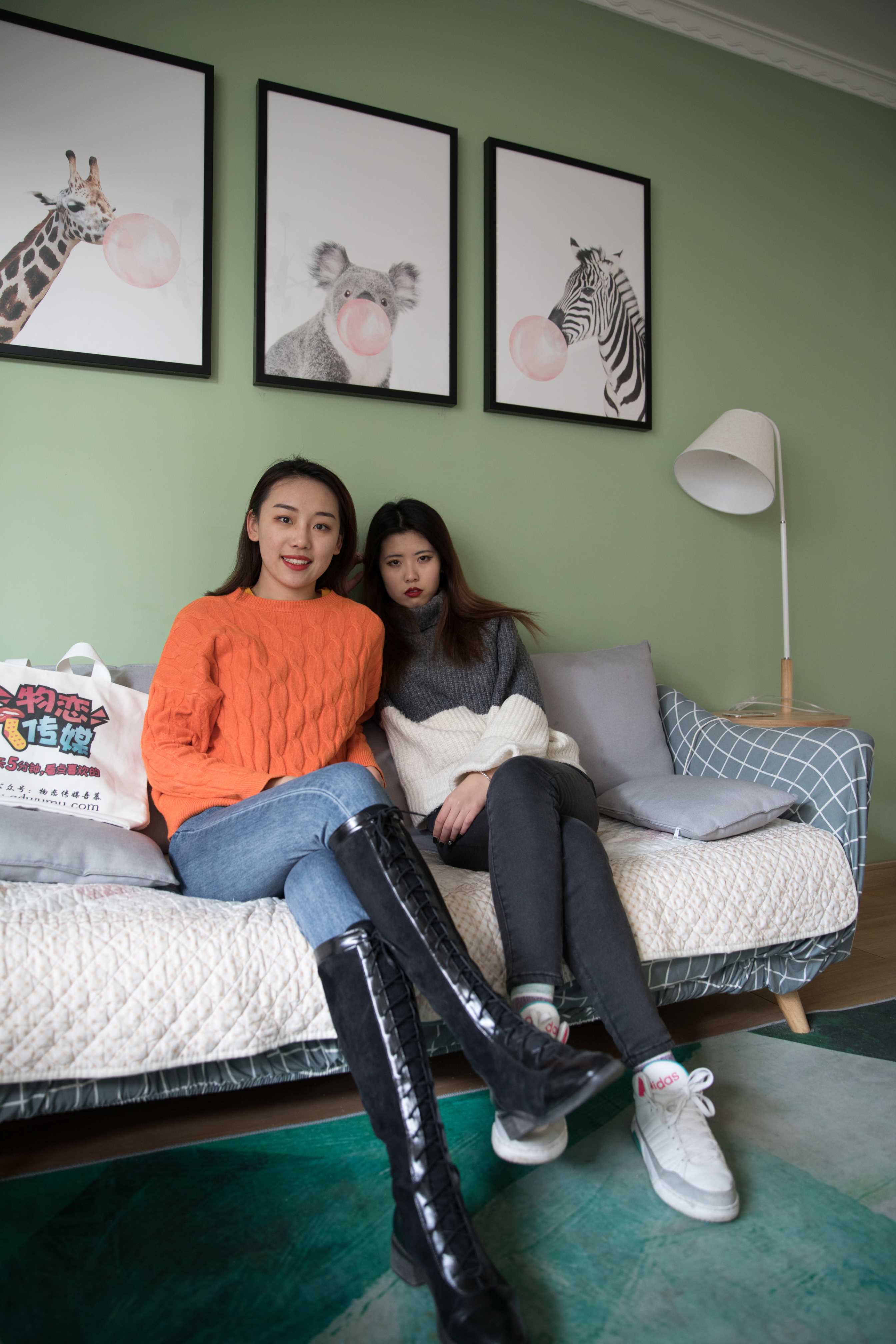 物恋传媒 No.328 闺蜜-甜美双子星  [185P+1V4.63G]