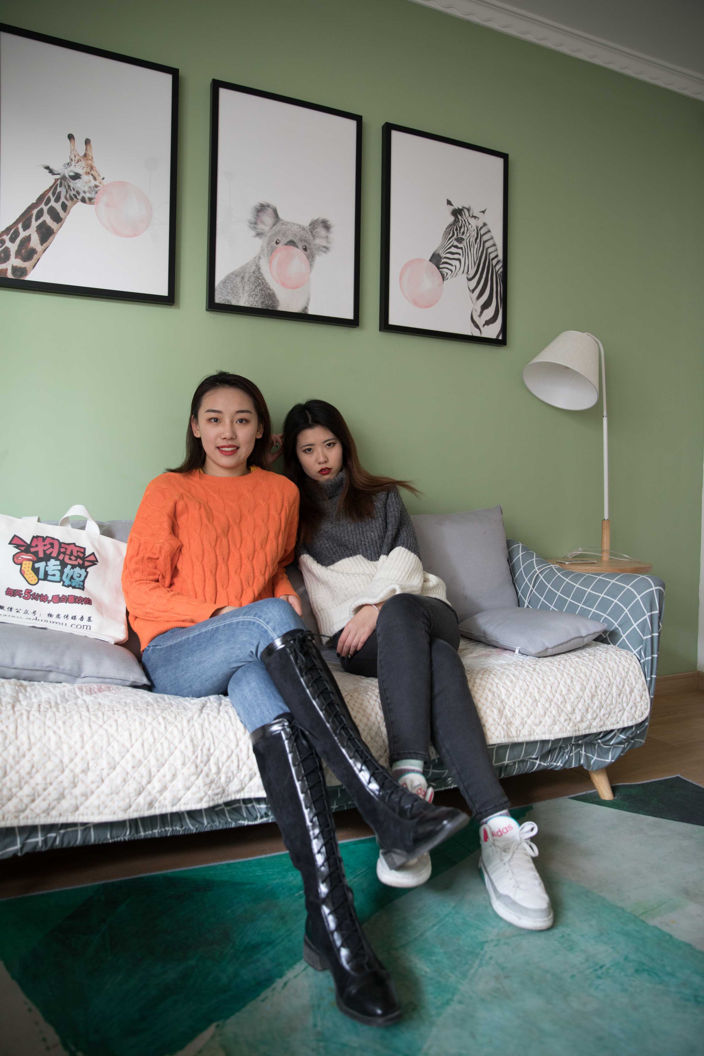 物恋传媒 No.328 闺蜜-甜美双子星  [185P+1V4.63G]