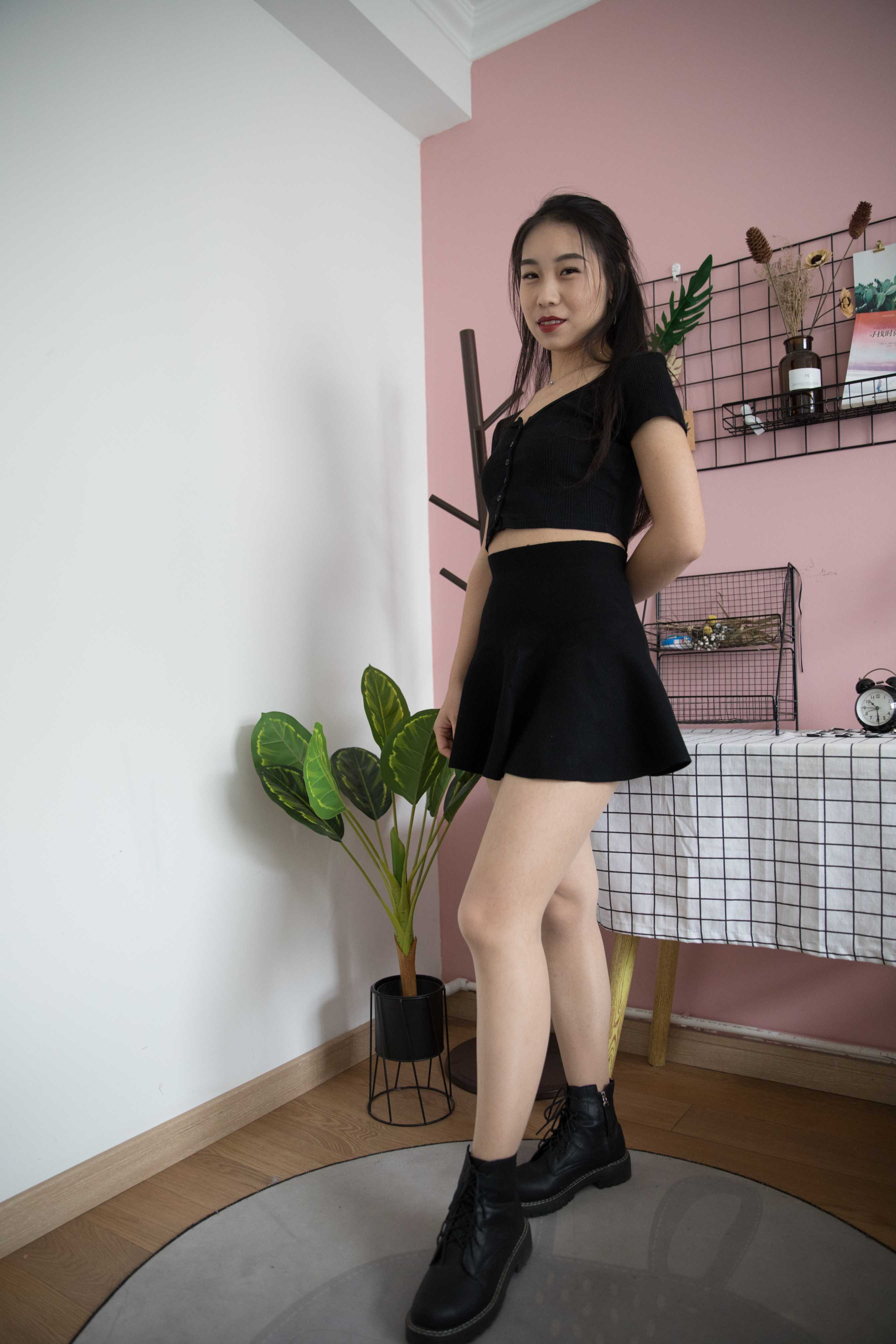 物恋传媒 No.351 璐璐-H丁香 [168P+1V4.67G]