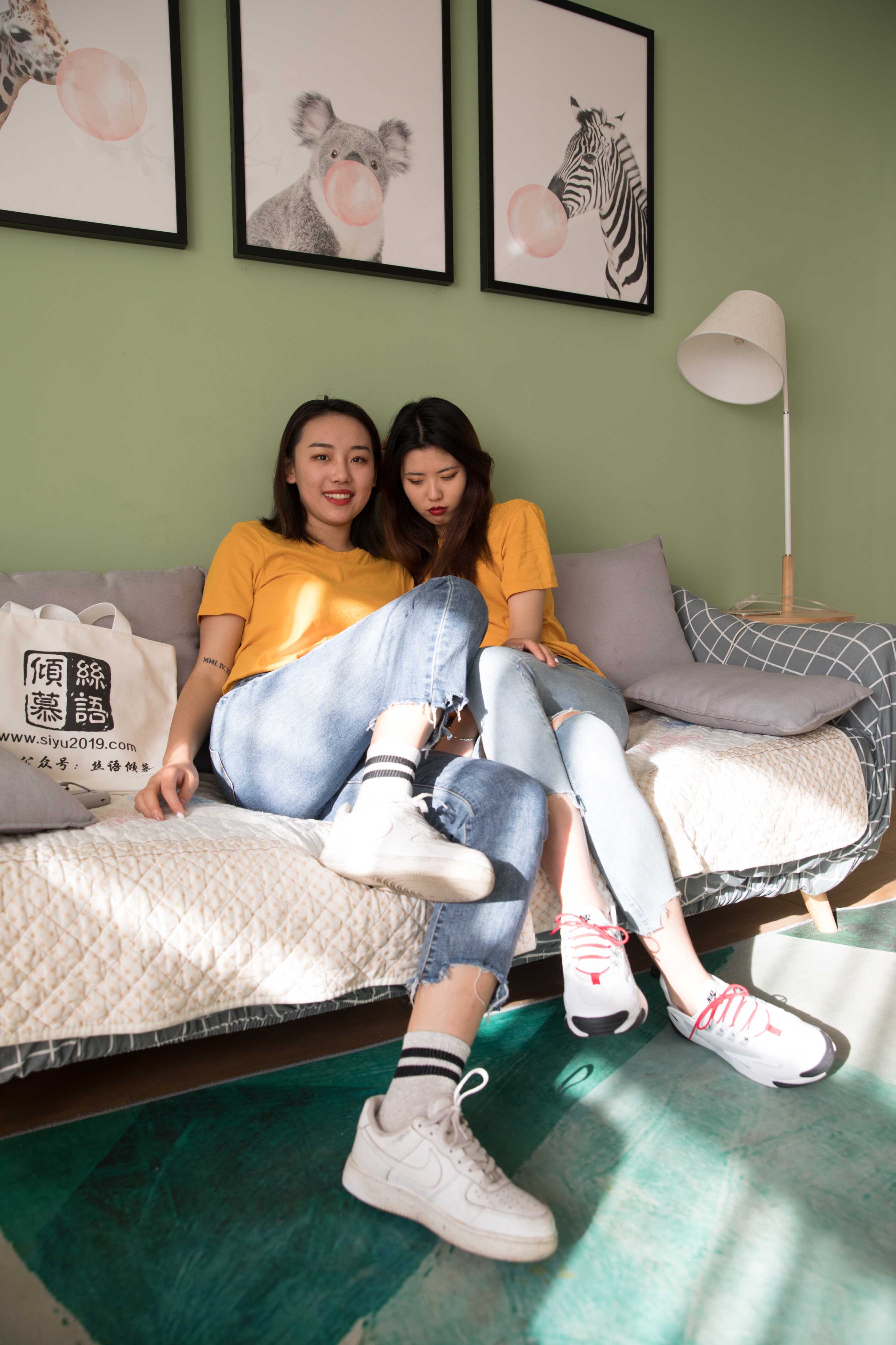 物恋传媒 No.353 闺蜜-芒果椰香 [167P+1V3.95G]