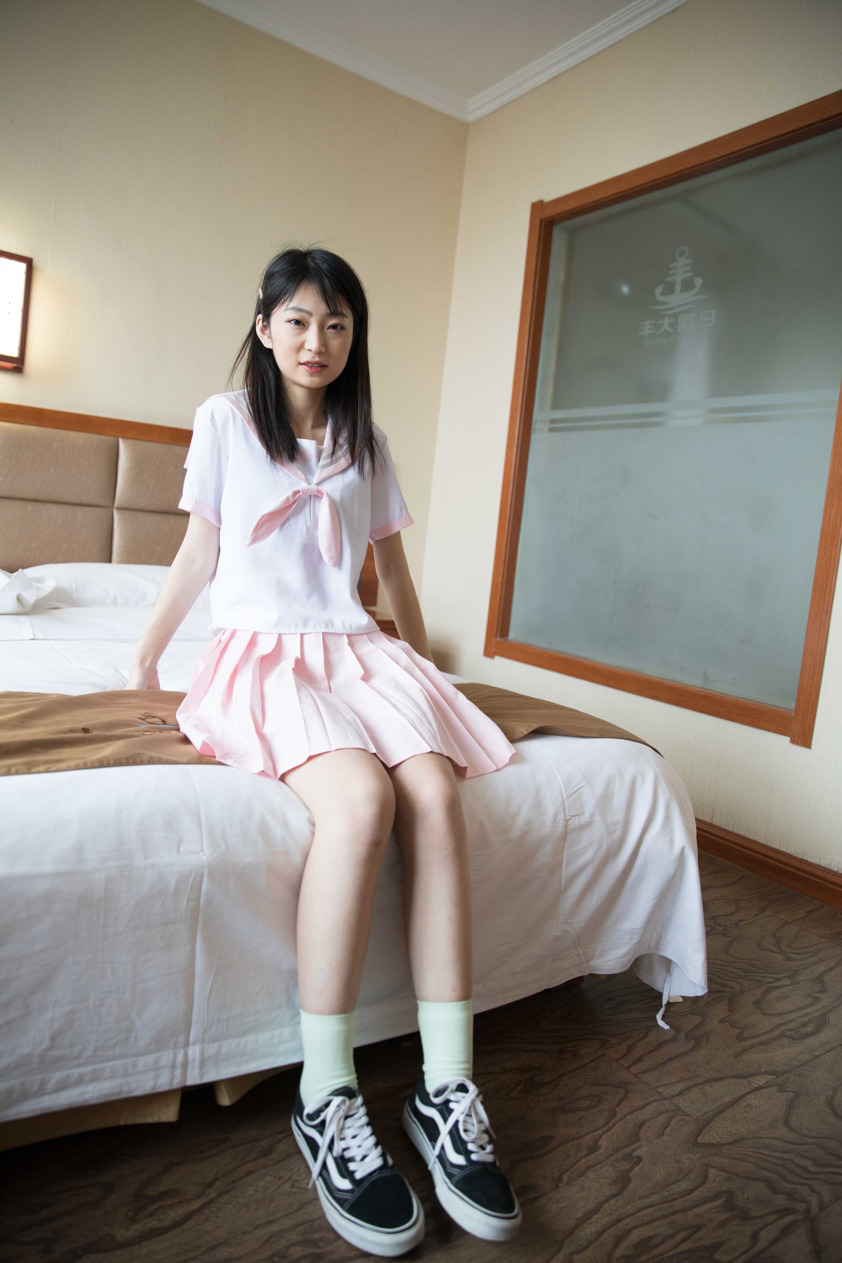 物恋传媒 No.354 小凌-盛夏晚晴天 [238P+1V6.91G]