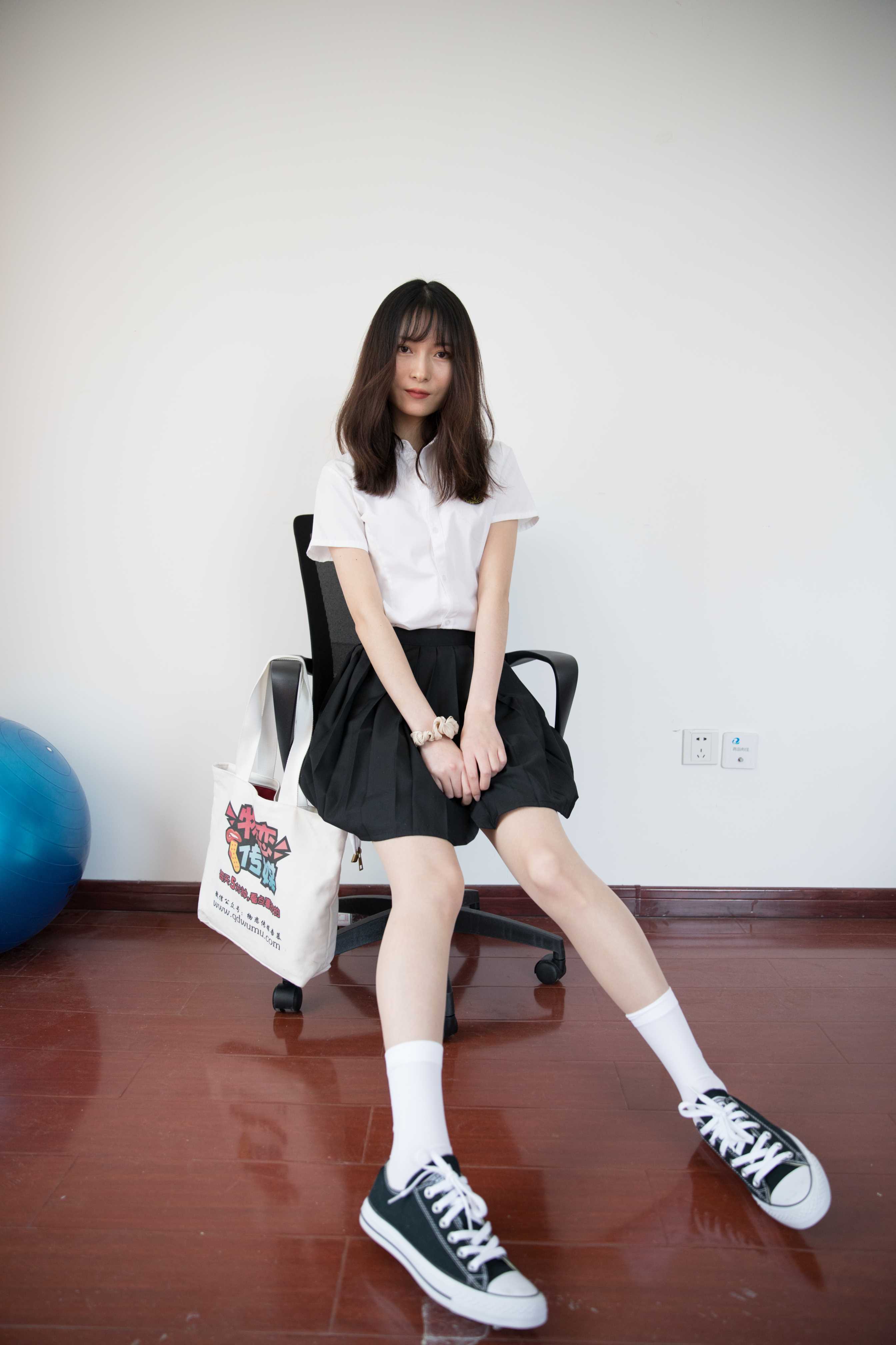 物恋传媒 No.371 猫耳-百褶裙的花瓣 [206P+1V6.34G]