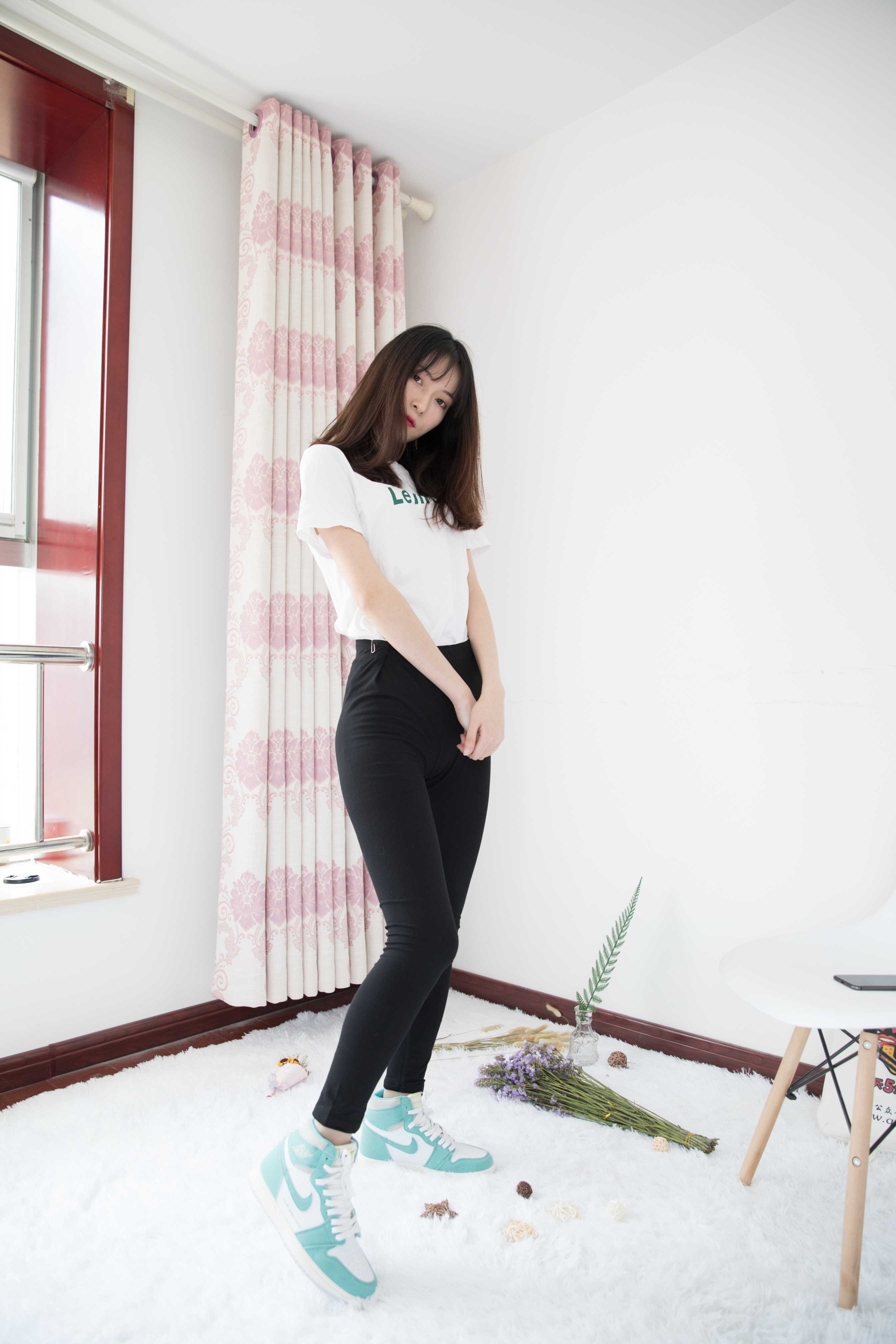 物恋传媒 No.374：猫耳-如岚 [210P+1V4.5G]