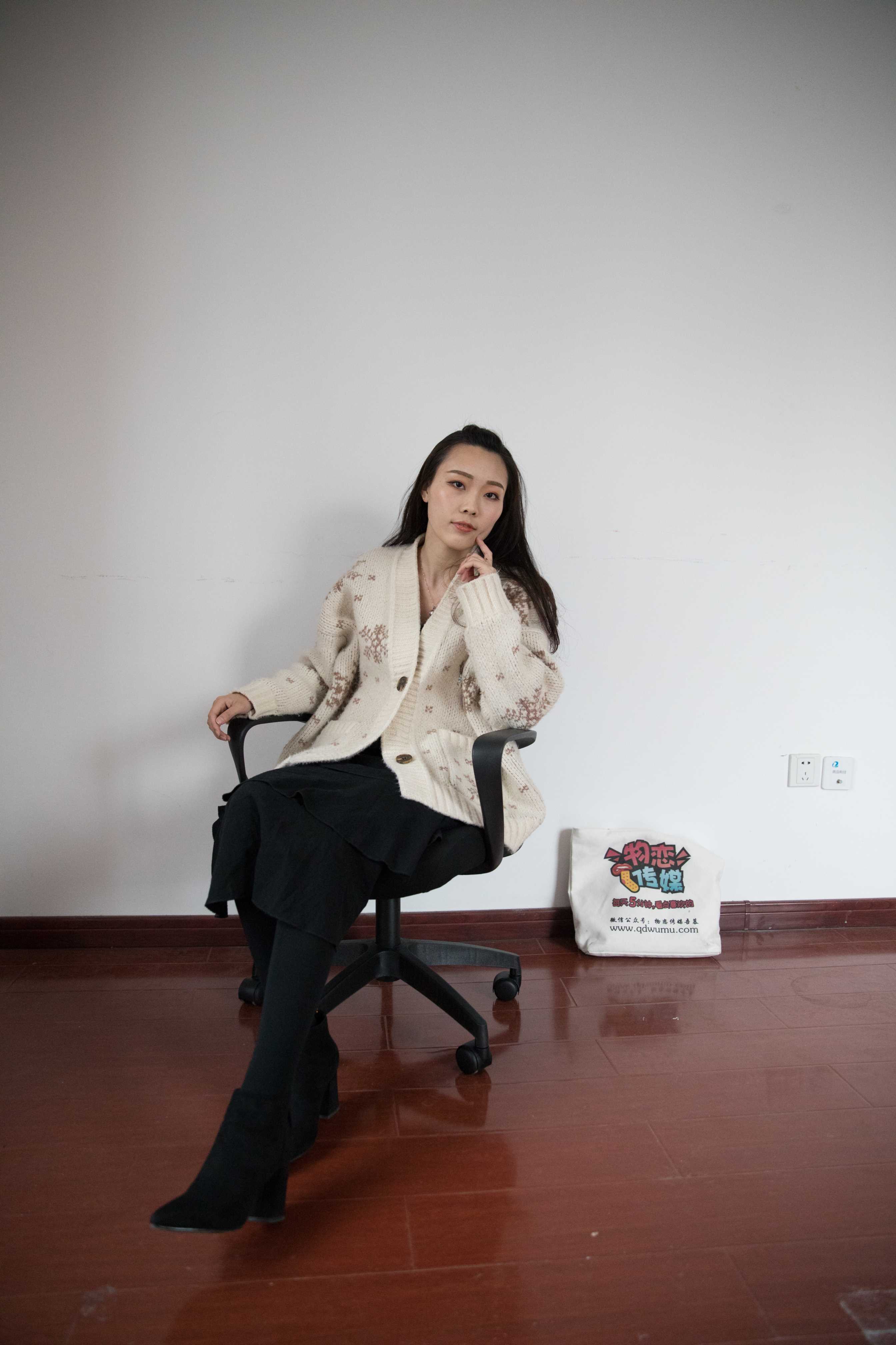 物恋传媒 No.395 秀秀-温暖的雪 [147P+1V4.62G]