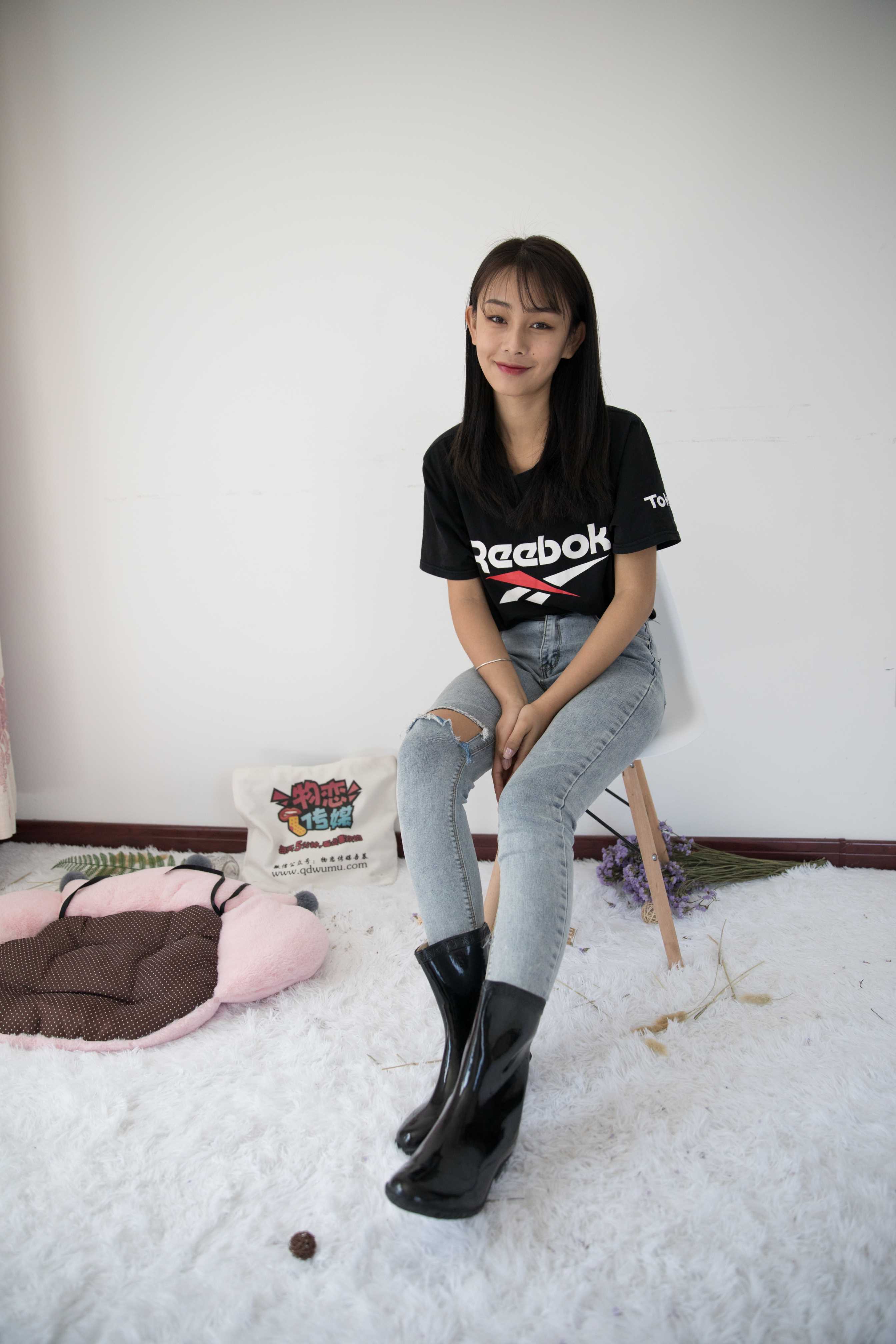 物恋传媒 No.396 岚岚-雨中花 [200P+1V5.22G]