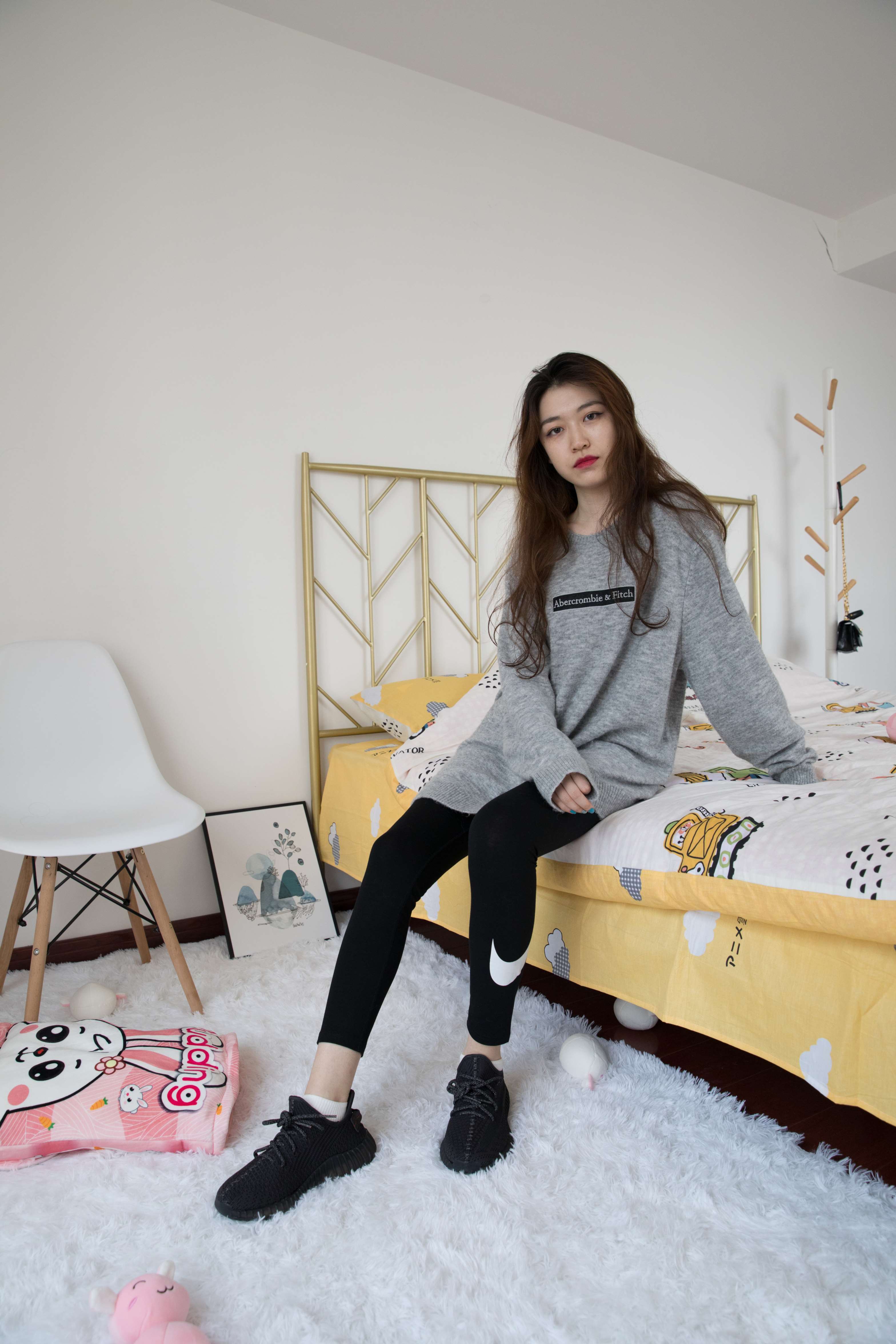 物恋传媒 No.404 佳琪-麦田与风 [137P+1V4.48G]