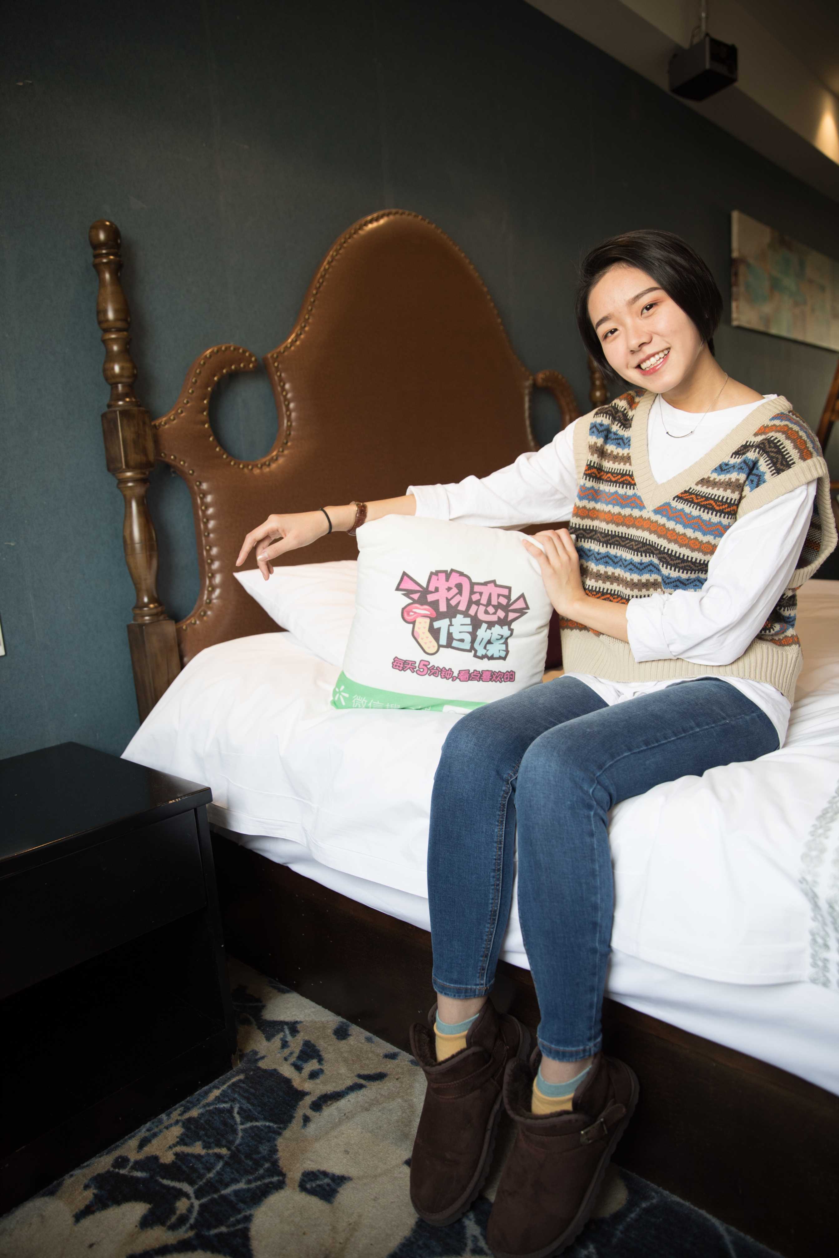 物恋传媒 No.407 小飞-夏日晴雪 [174P+1V4.69G]