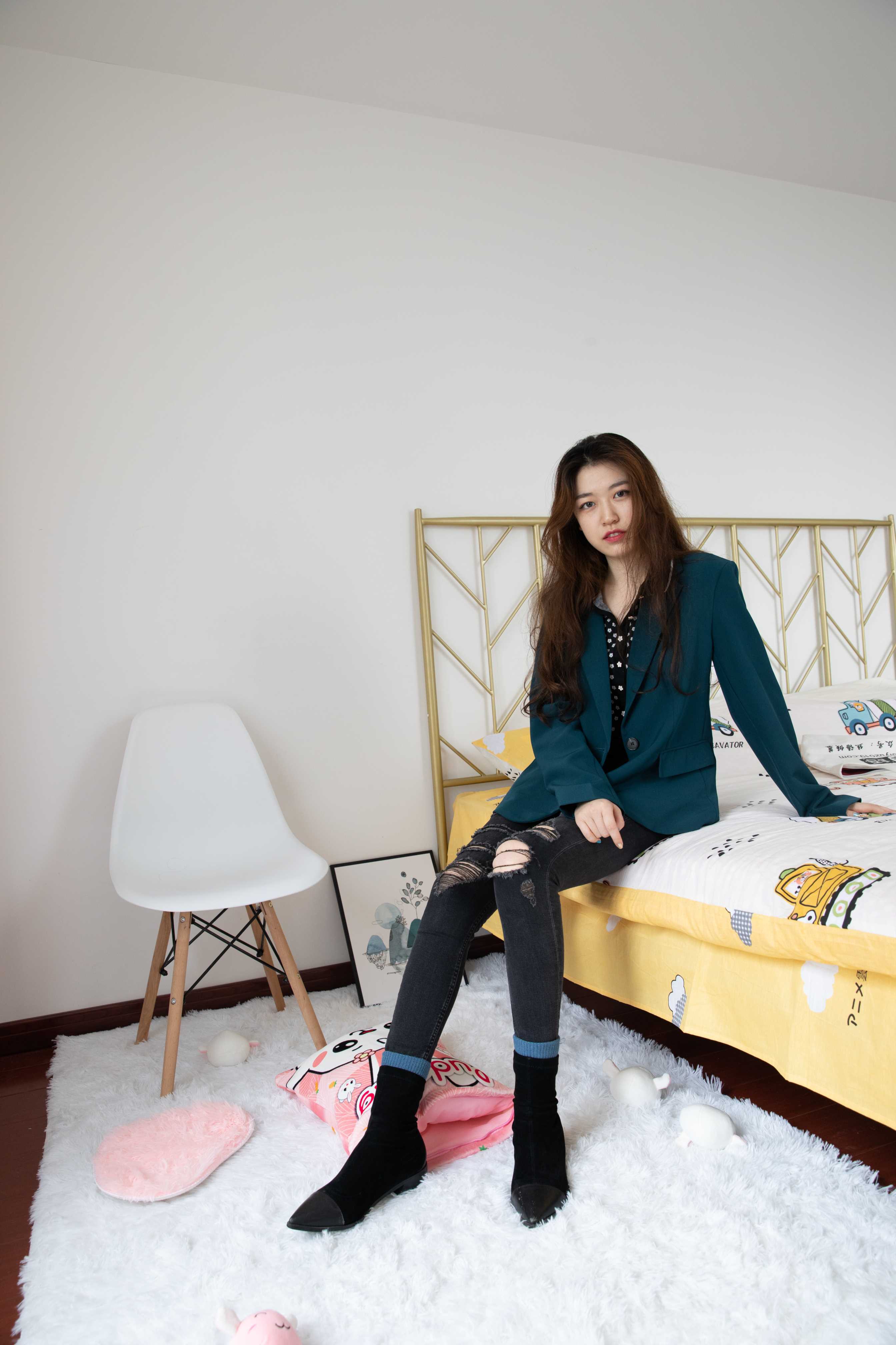 物恋传媒 No.412 佳琪-四季的雨雾 [135P+1V5.3G]