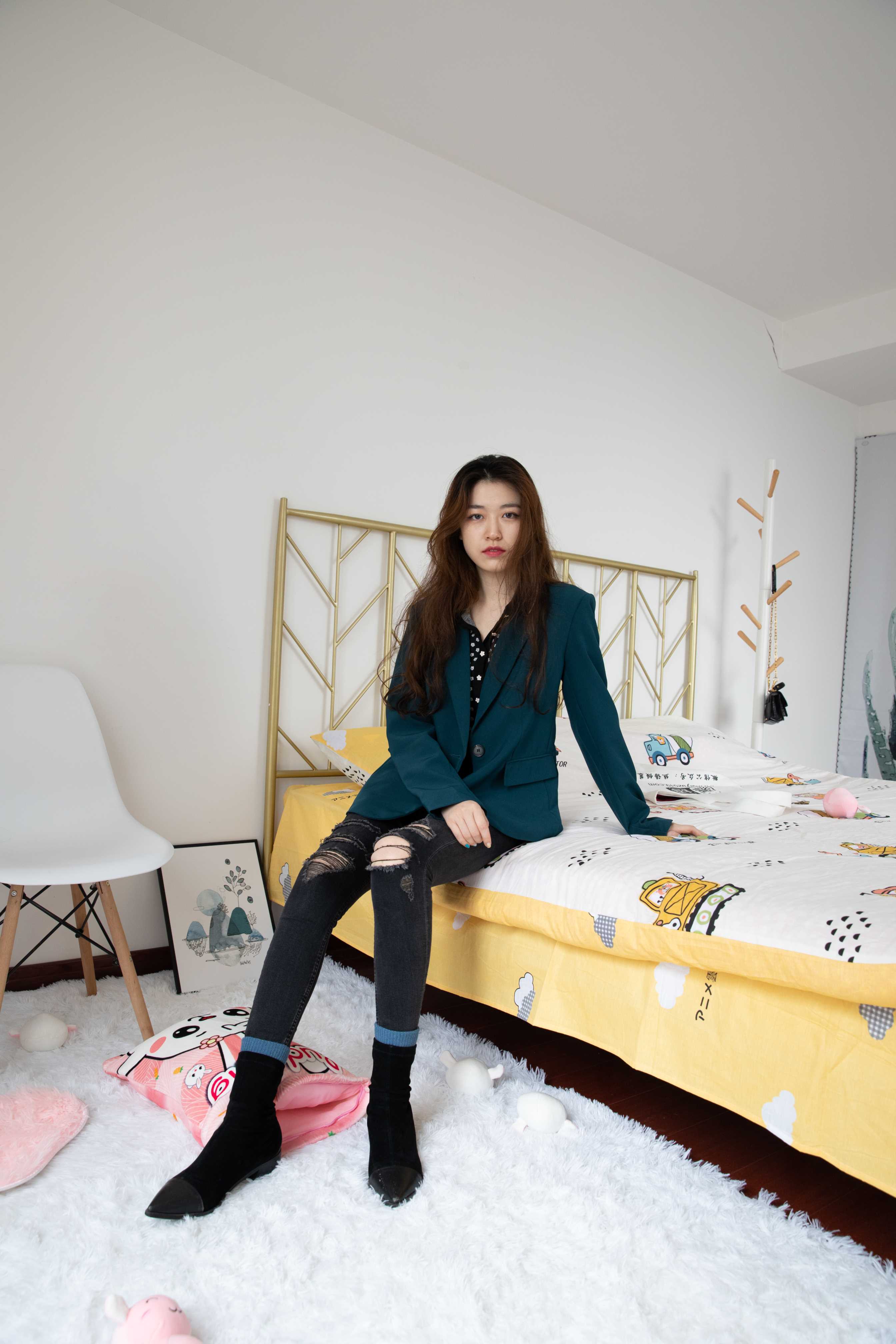 物恋传媒 No.412 佳琪-四季的雨雾 [135P+1V5.3G]