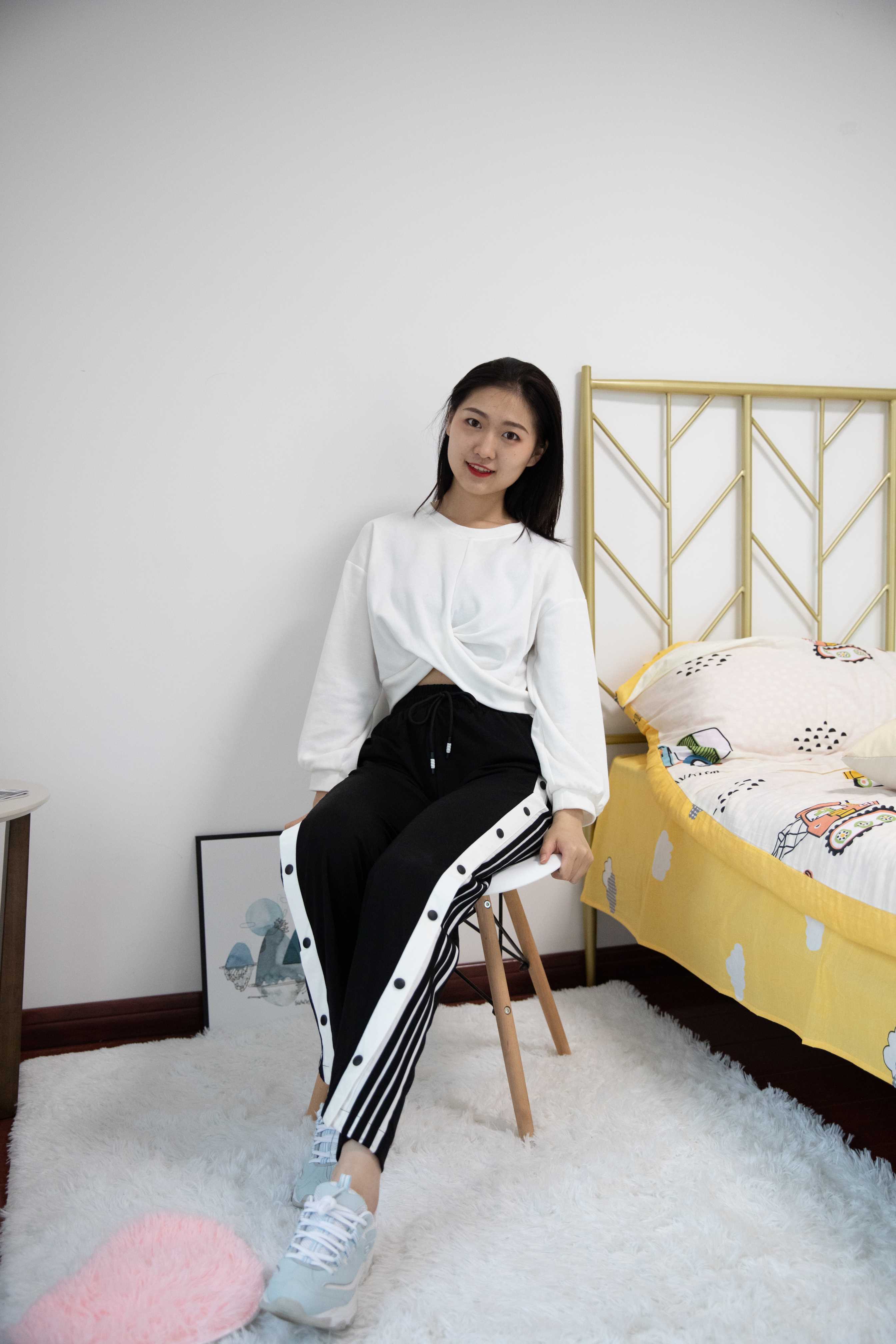 物恋传媒 No.417 珊珊-萌新娃娃脸 [147P+1V5.51G] 插图2