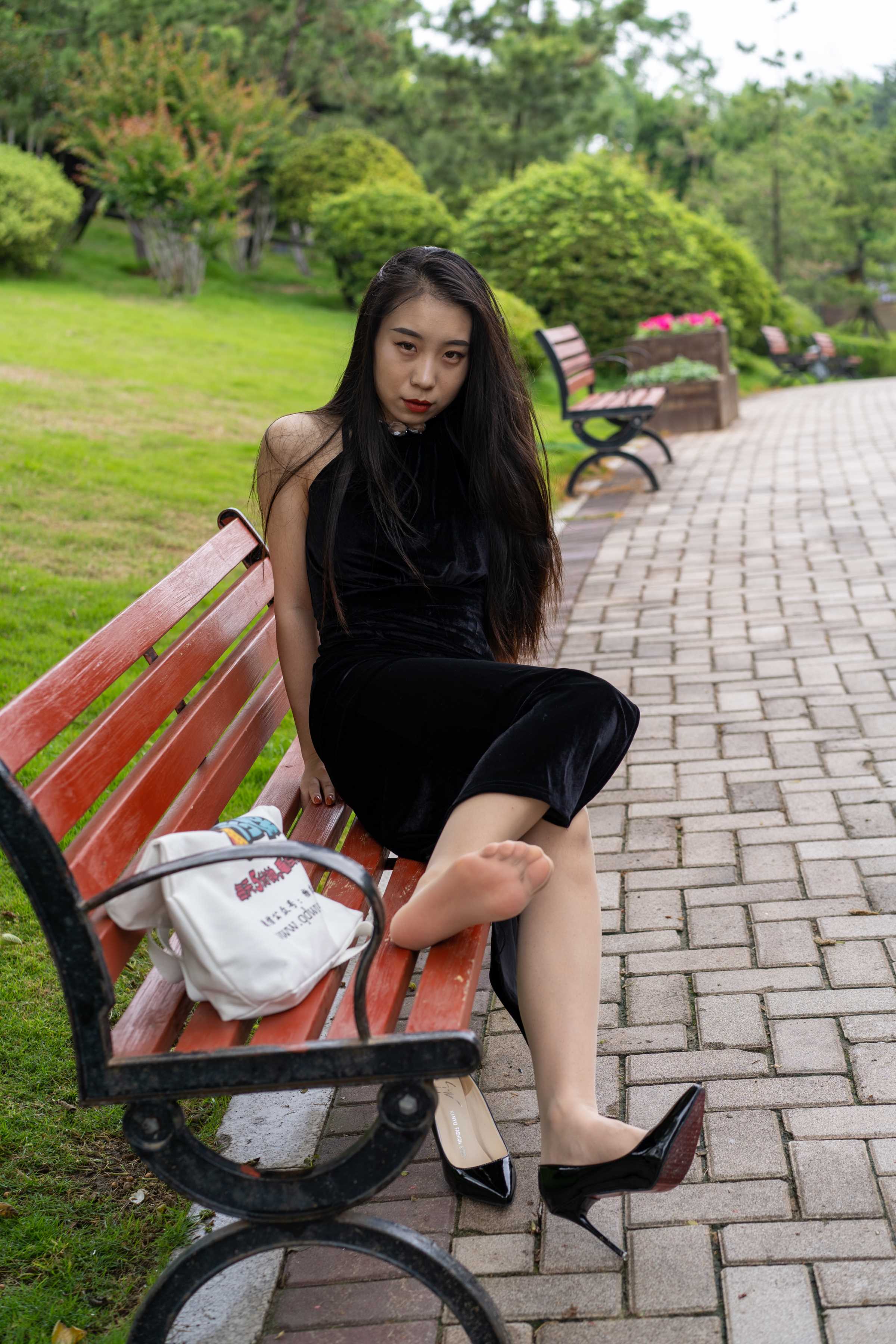 物恋传媒 No.432 璐璐-如黛 [167P+1V4.95G]