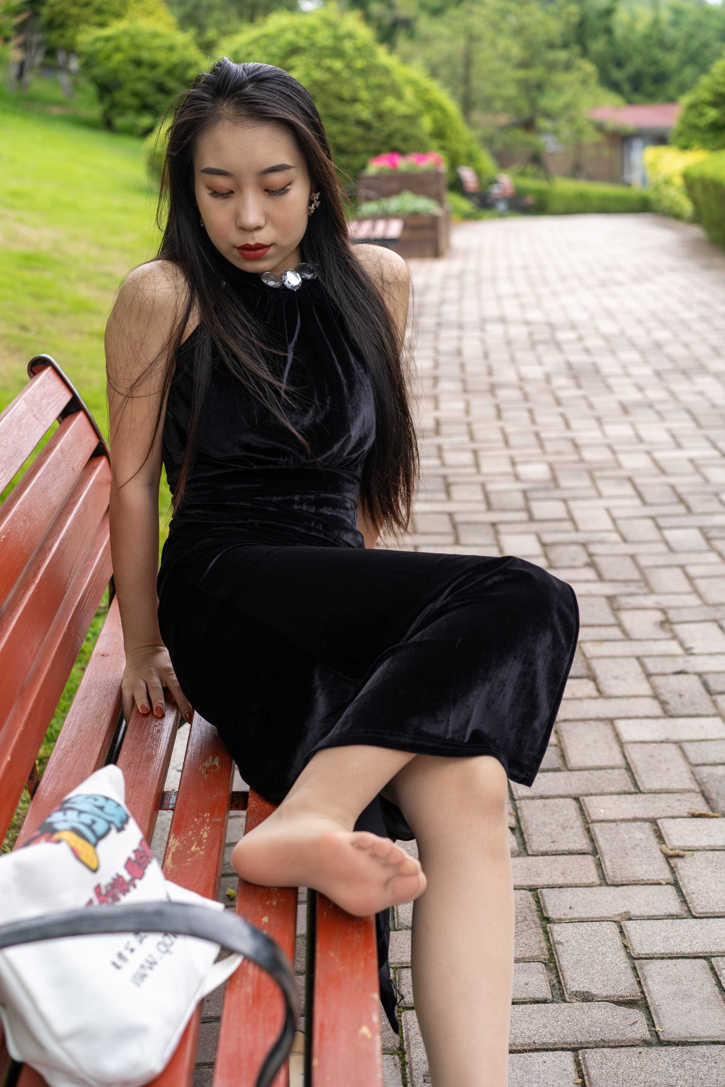 物恋传媒 No.432 璐璐-如黛 [167P+1V4.95G]