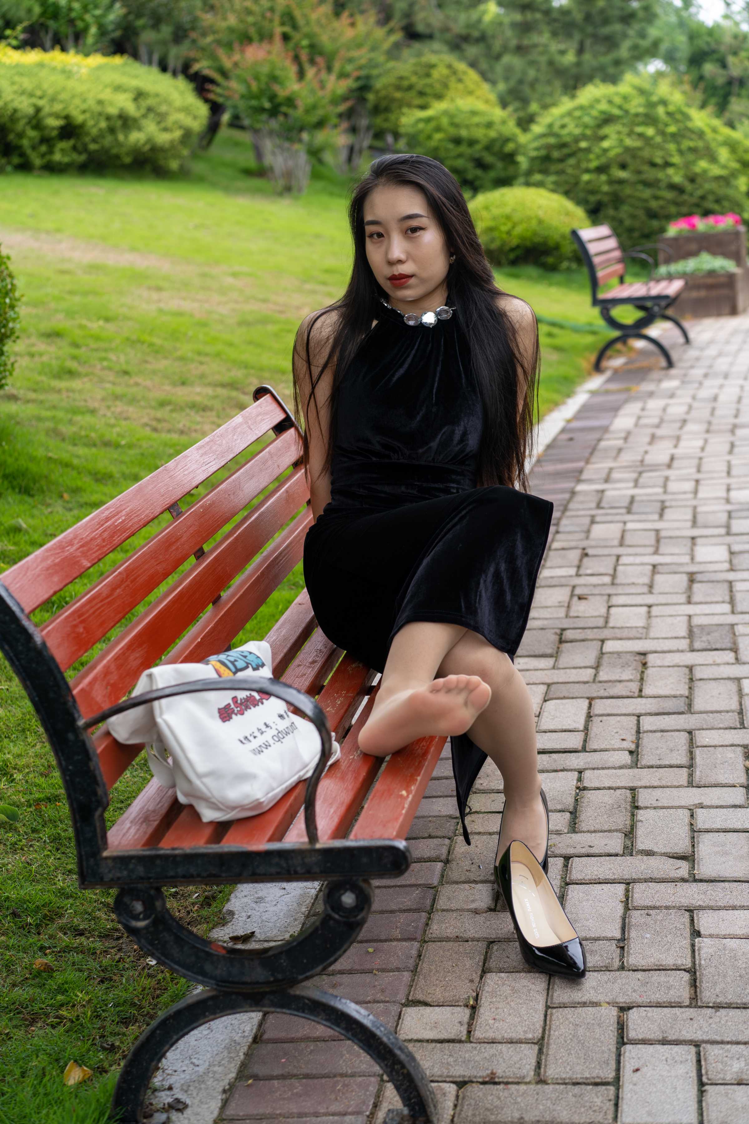 物恋传媒 No.432 璐璐-如黛 [167P+1V4.95G]