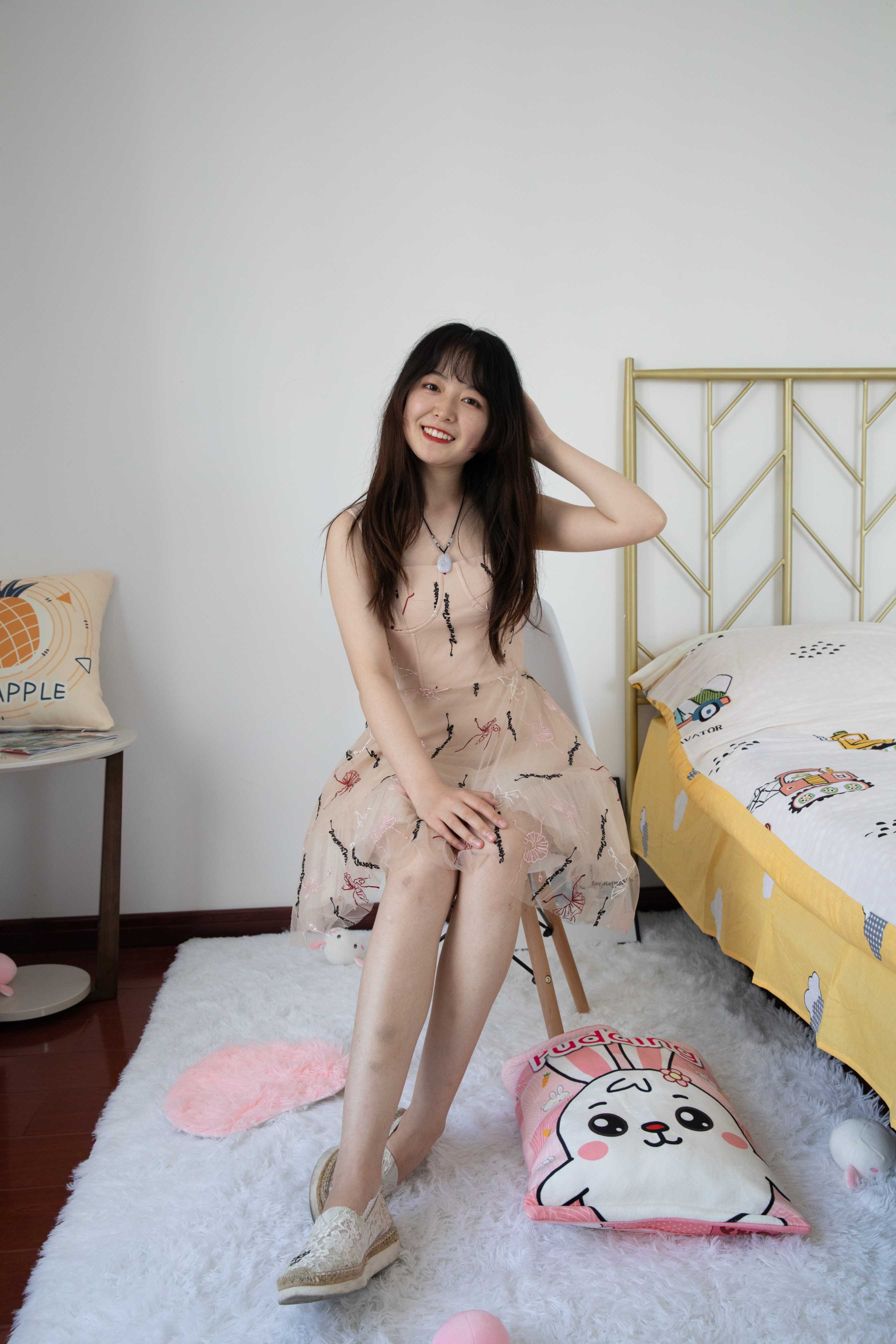 物恋传媒 No.439 洋洋-彩虹糖 [156P+1V4.35G]