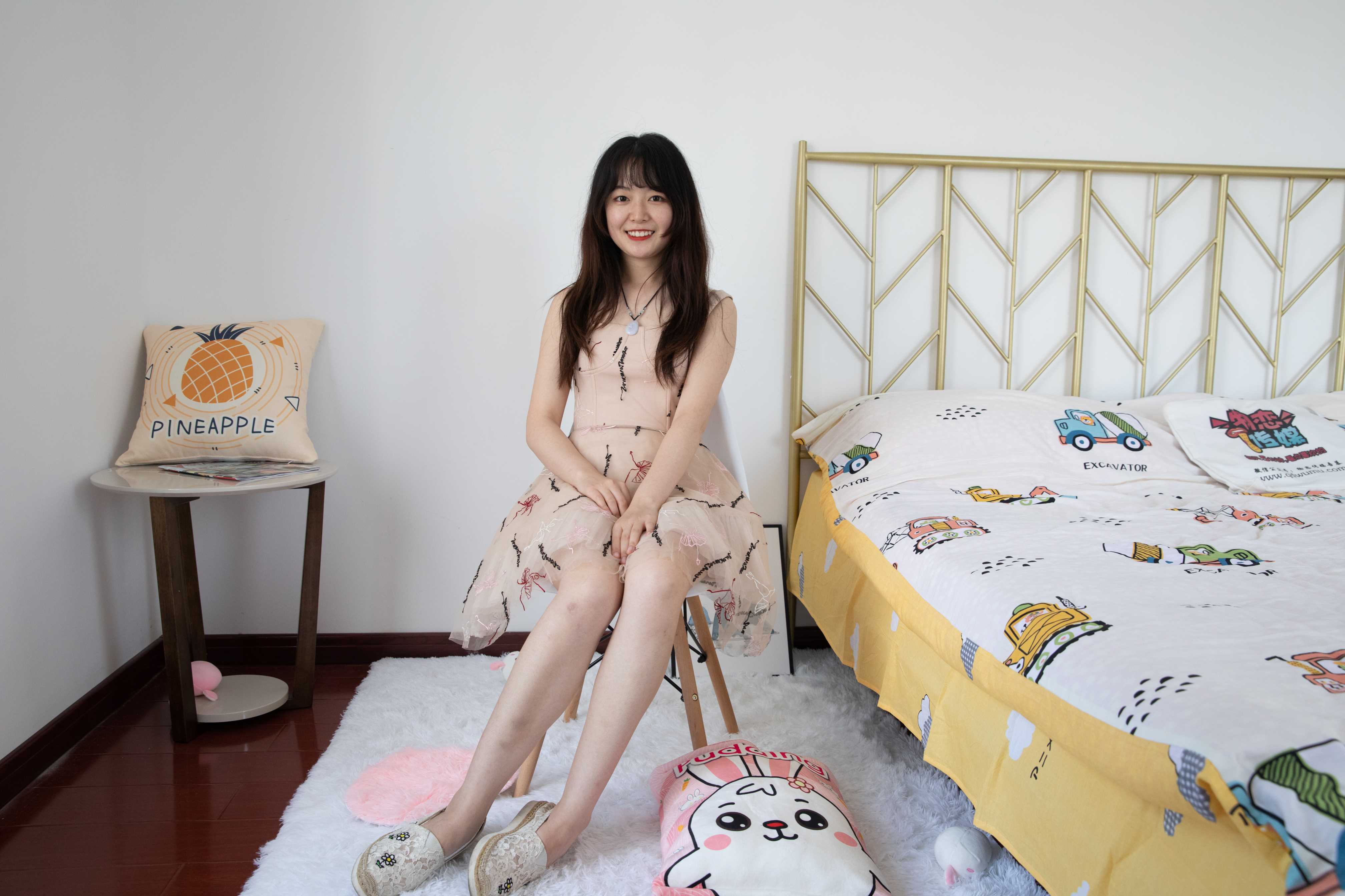 物恋传媒 No.439 洋洋-彩虹糖 [156P+1V4.35G]