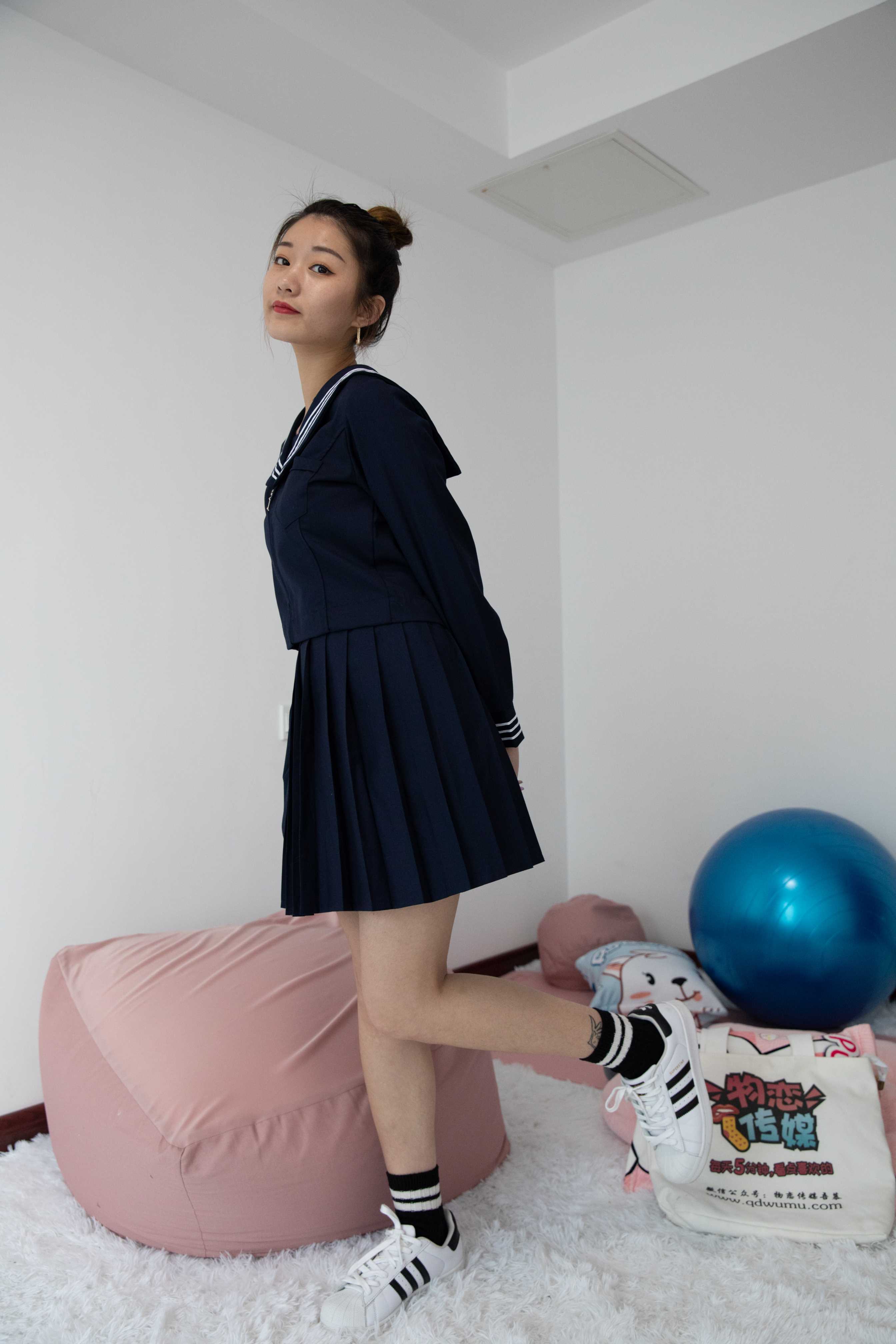 物恋传媒 No.448 言言-少年的她 [143P+1V4.08G]