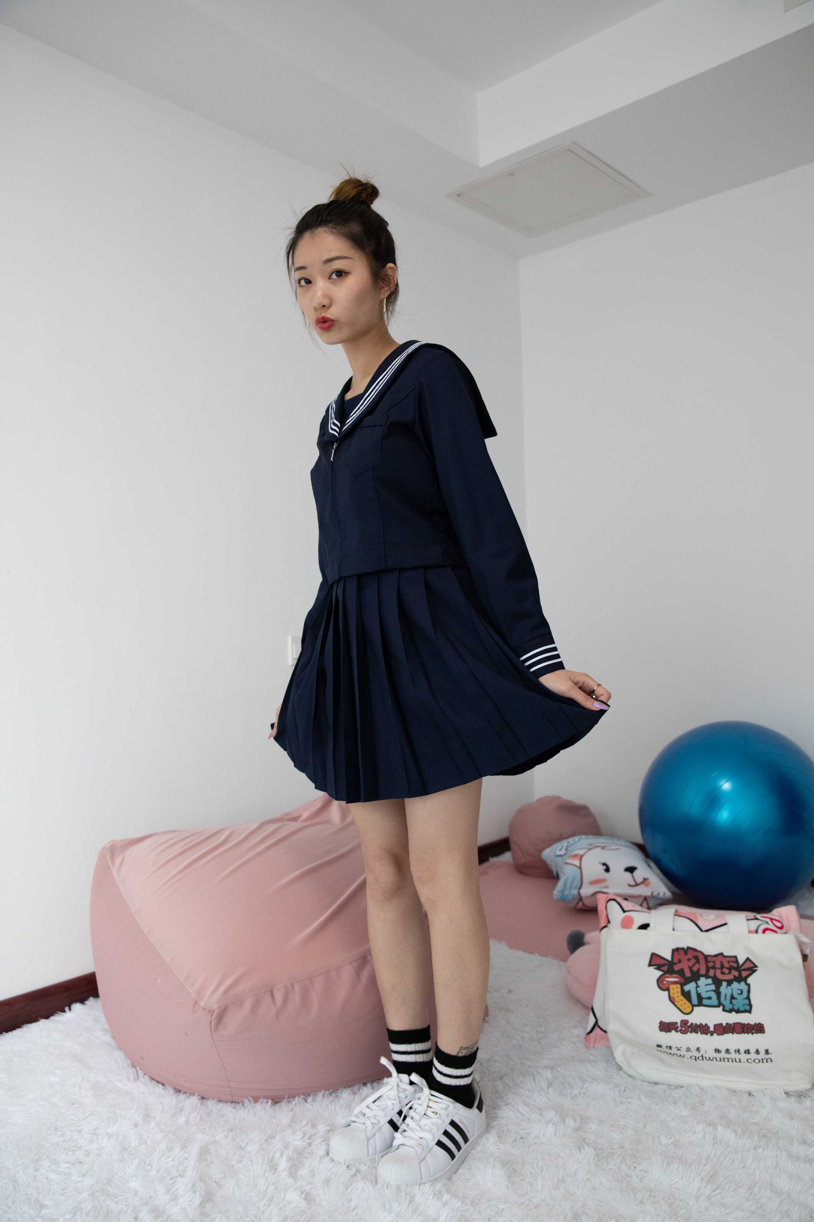 物恋传媒 No.448 言言-少年的她 [143P+1V4.08G]