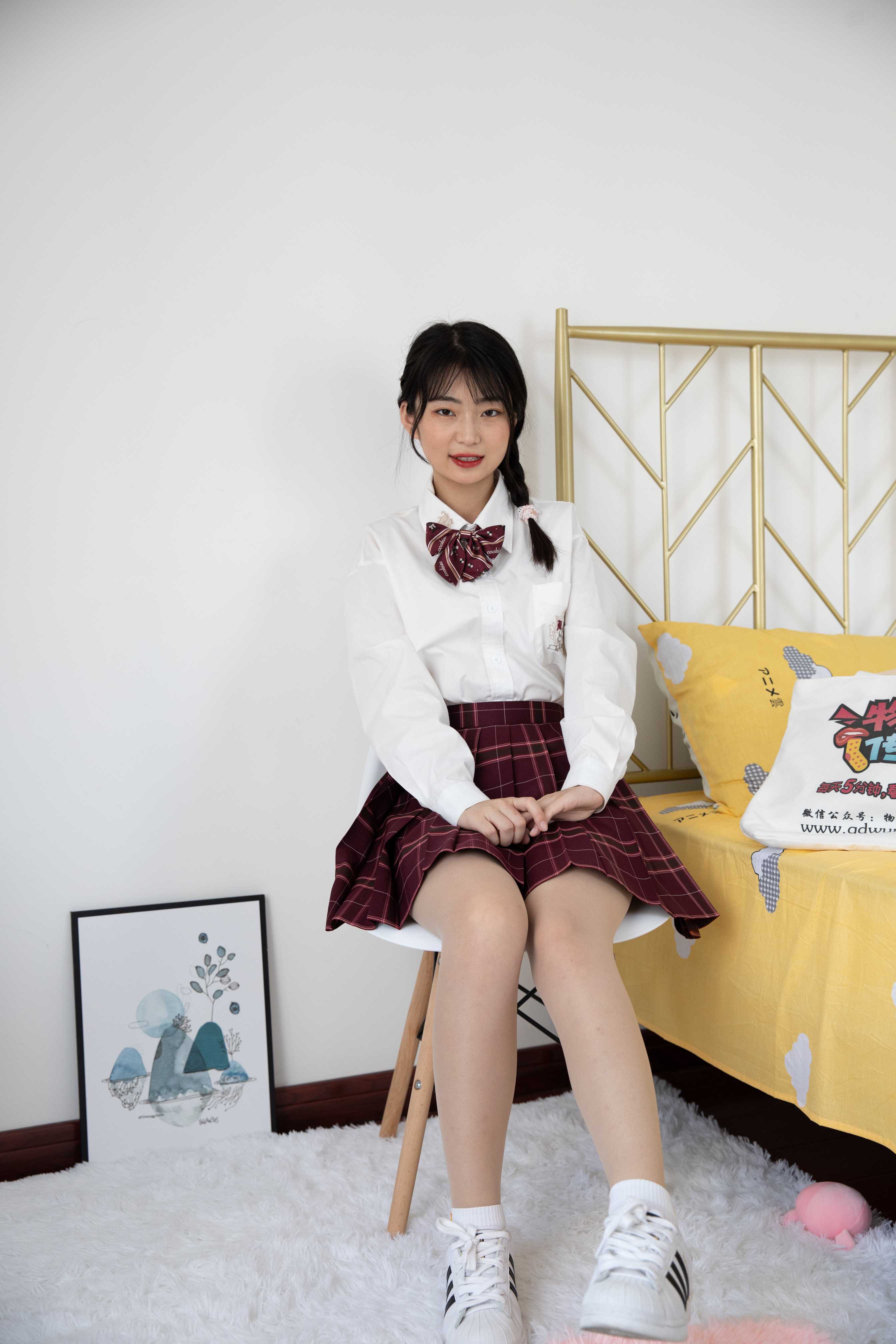 物恋传媒 No.468 小凌-青春如梦 [142P+1V3.87G]