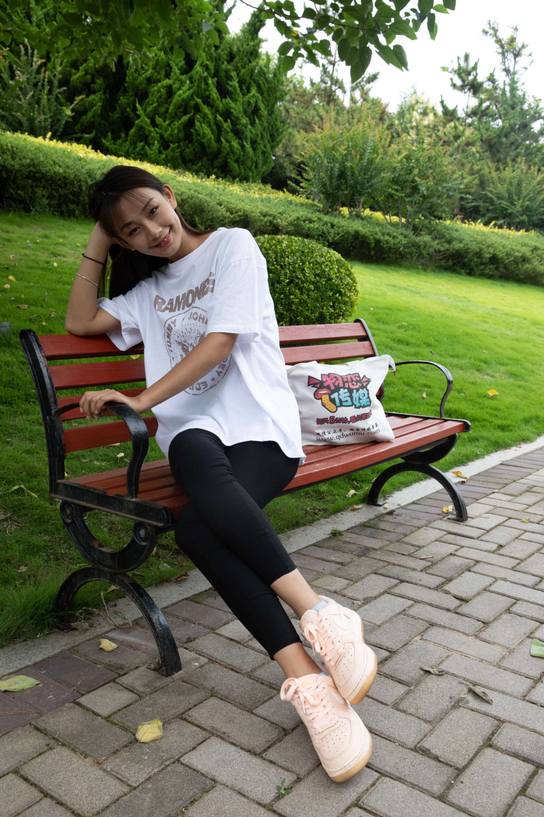 物恋传媒 No.470 岚岚-阳光香气 [158P+1V4.49G]