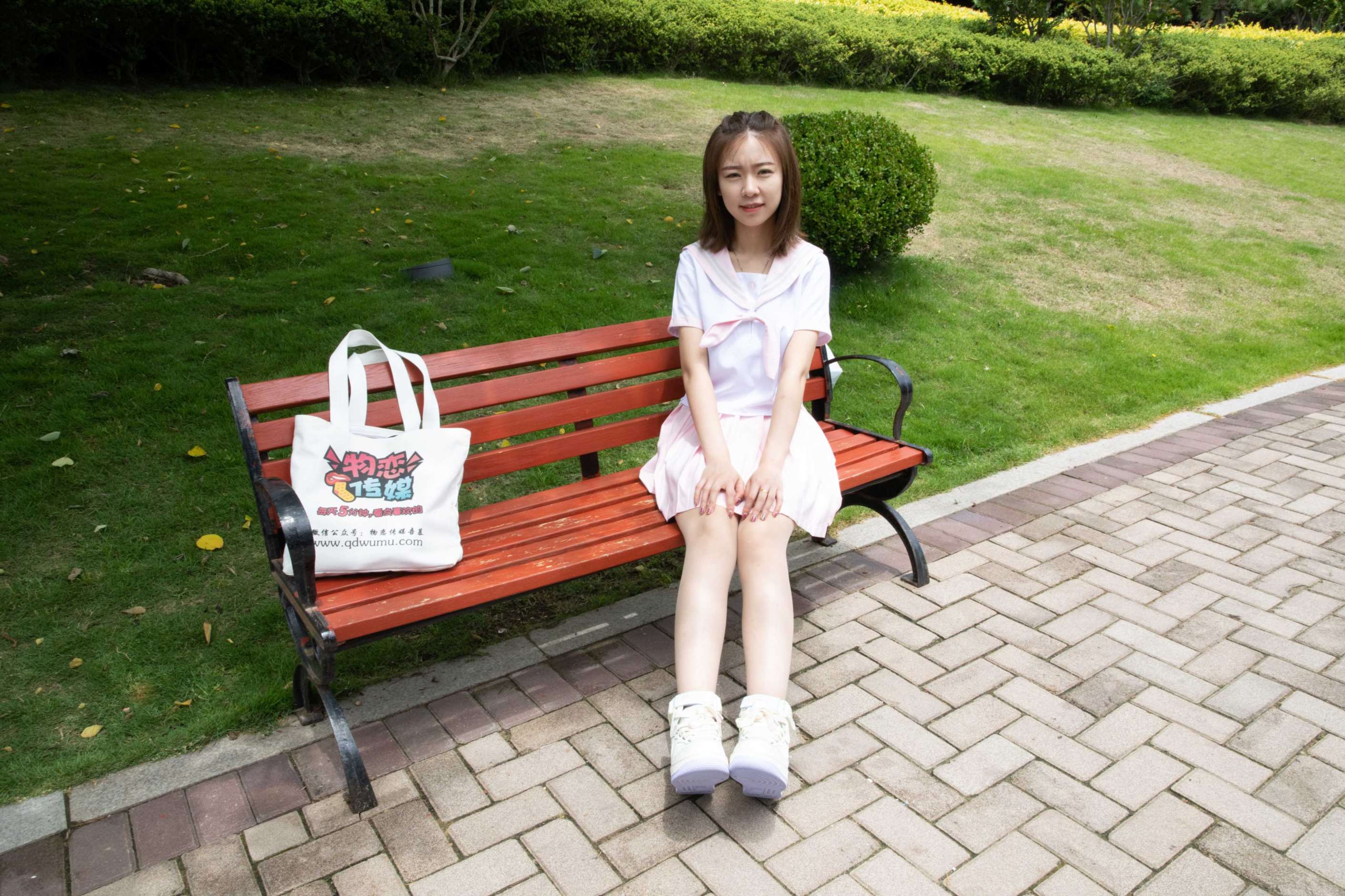 物恋传媒 No.475 婷婷-茶心 [131P+1V3.84G]