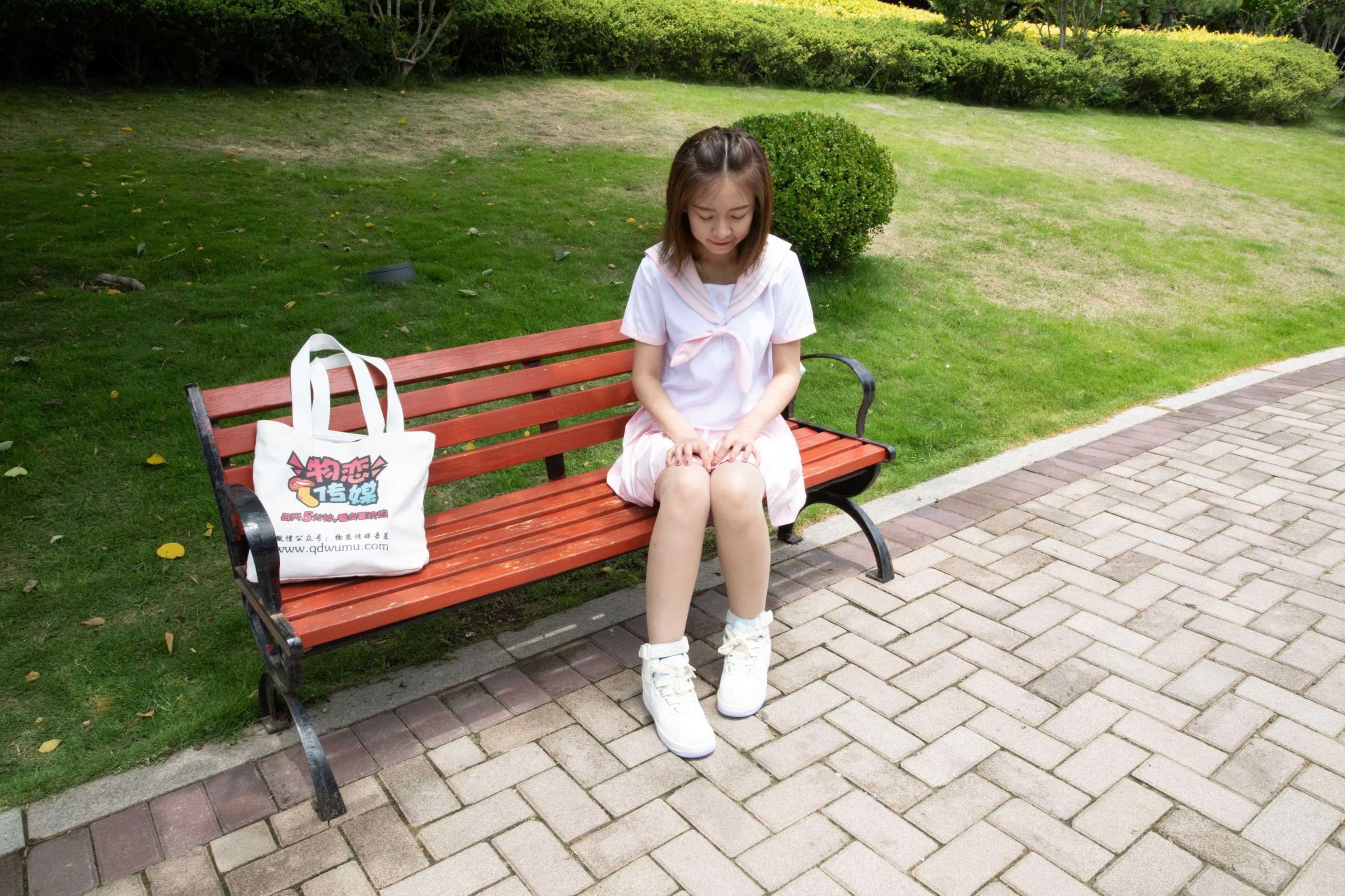 物恋传媒 No.475 婷婷-茶心 [131P+1V3.84G]