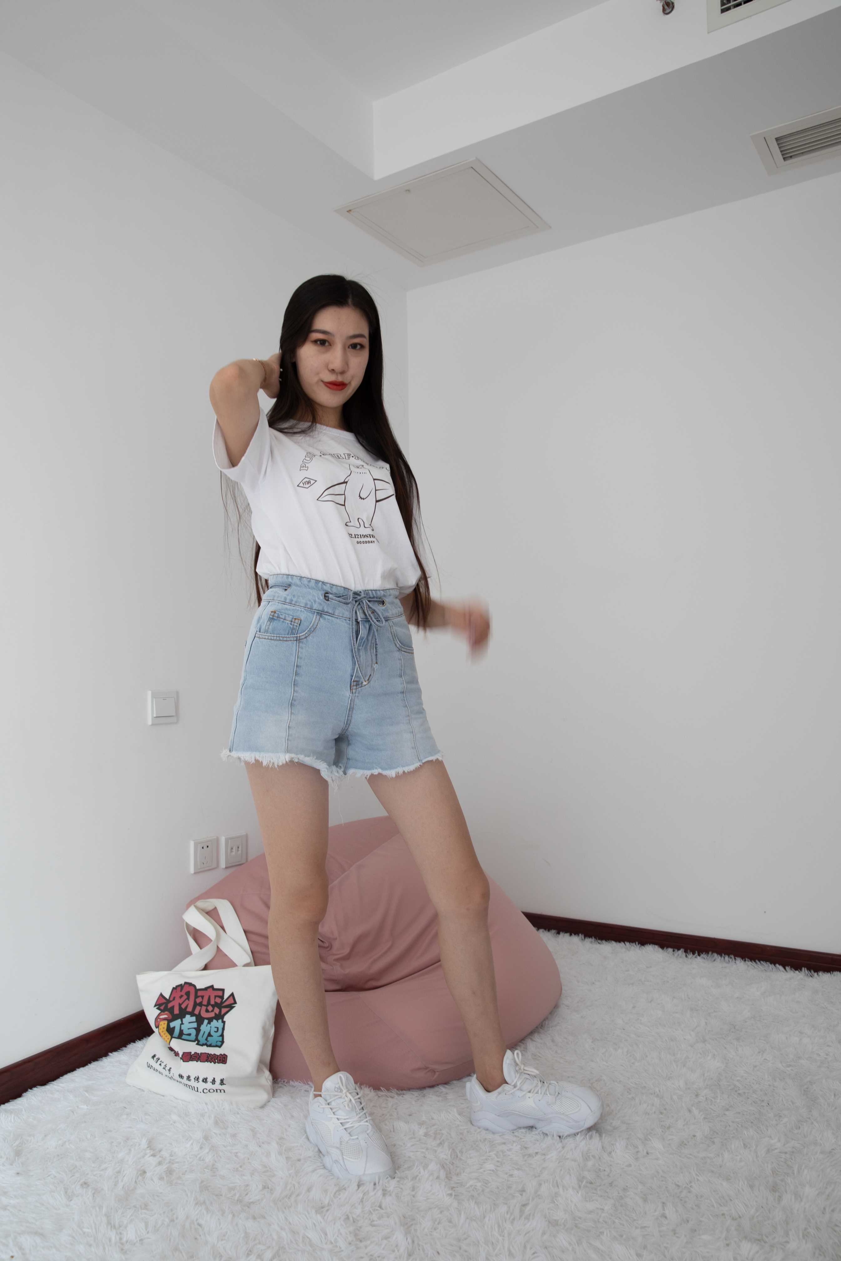 物恋传媒 No.481 苏镶-杨柳依晴 [153P+1V3.4G]