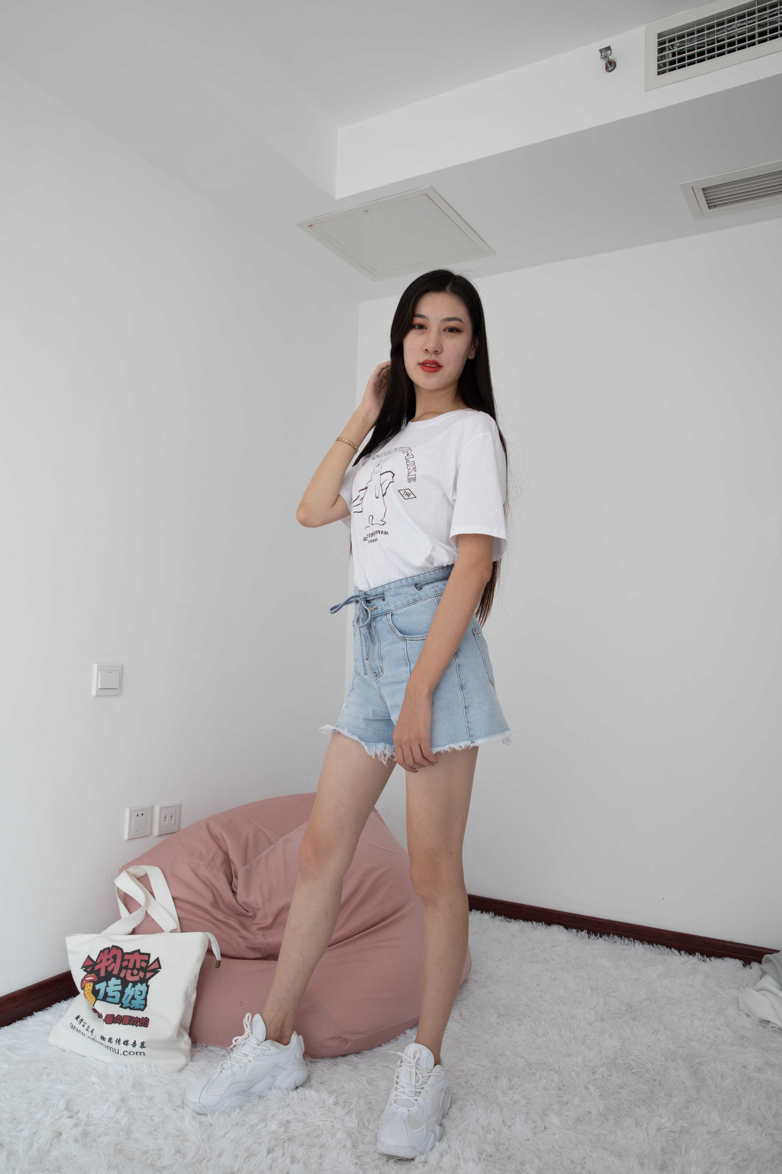 物恋传媒 No.481 苏镶-杨柳依晴 [153P+1V3.4G]