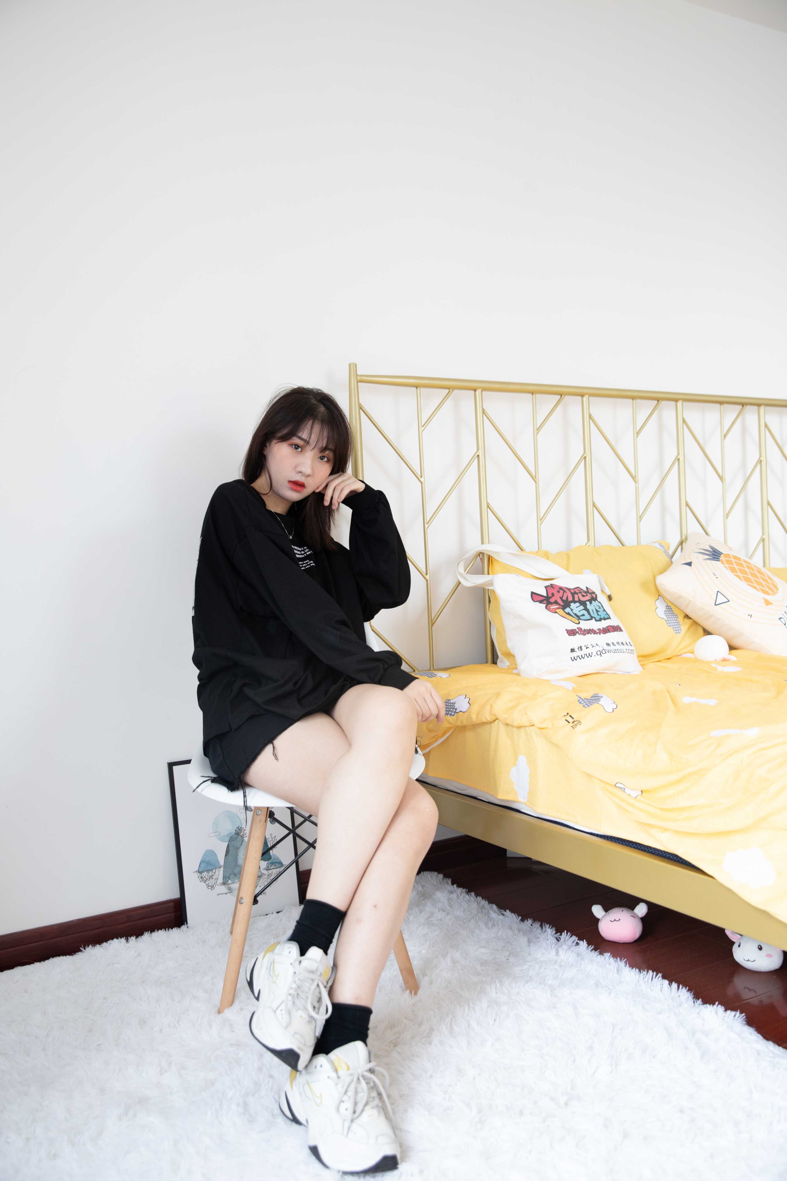 物恋传媒 No.484 小青-樱桃酒 [146P+1V3.6G]