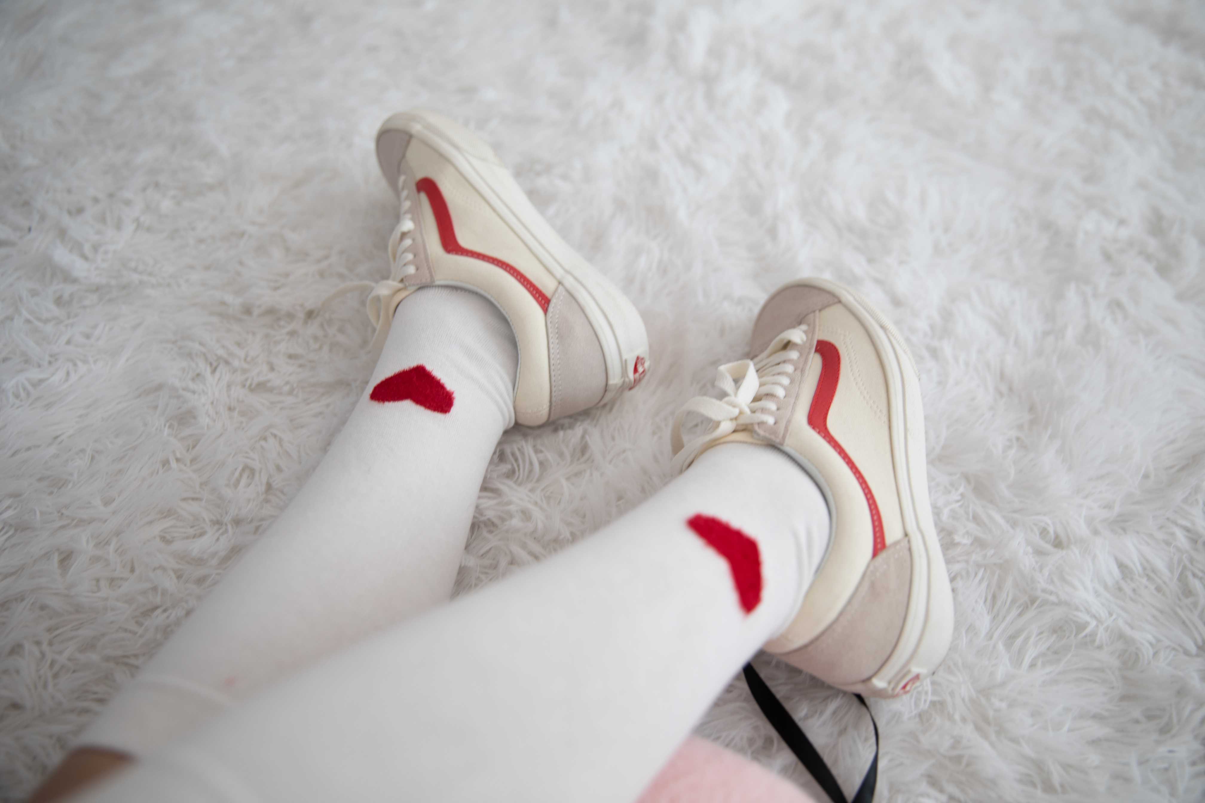 物恋传媒 No.486 言言-梦时雨花开 [160P+1V4.12G]