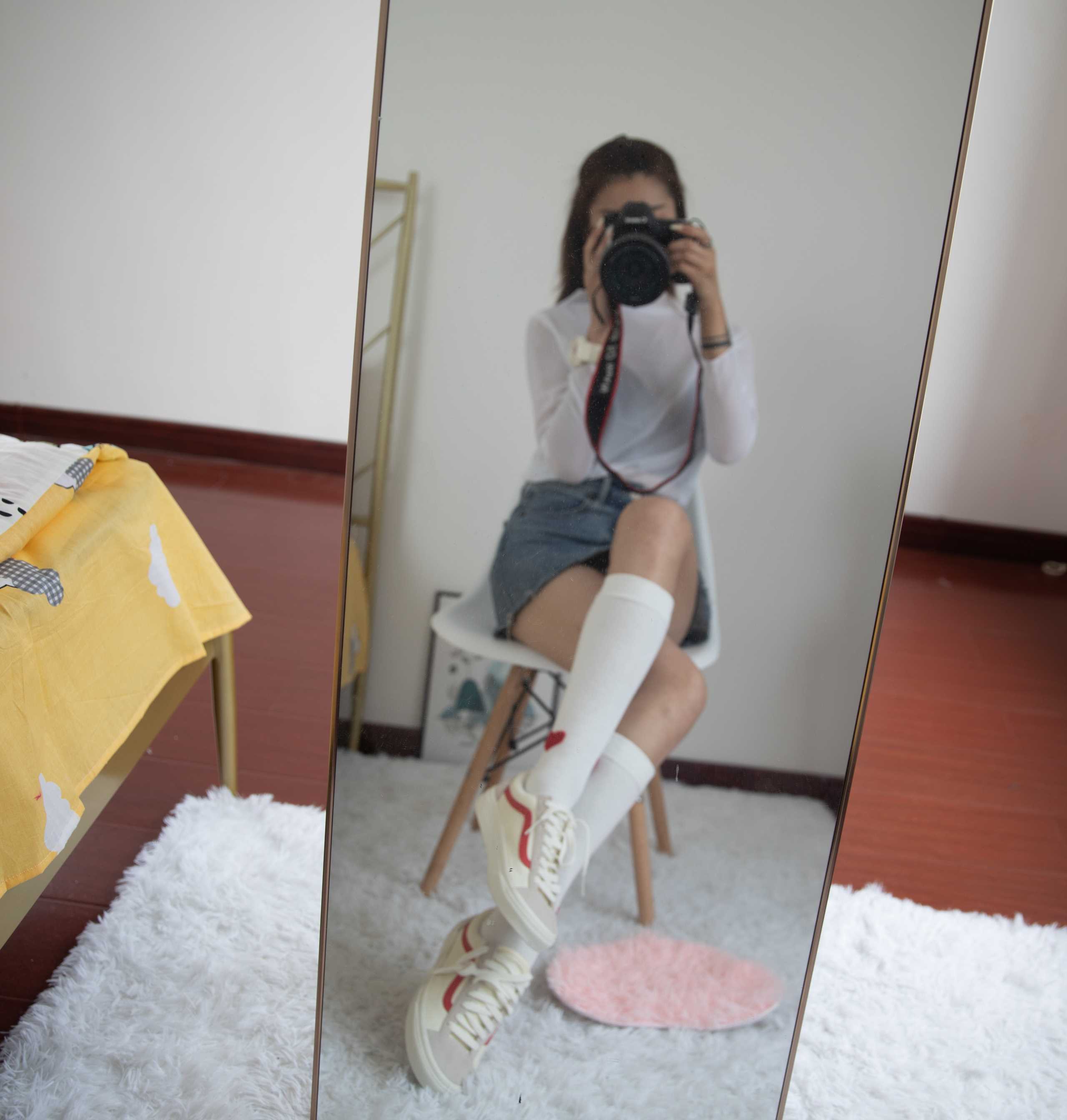 物恋传媒 No.486 言言-梦时雨花开 [160P+1V4.12G]