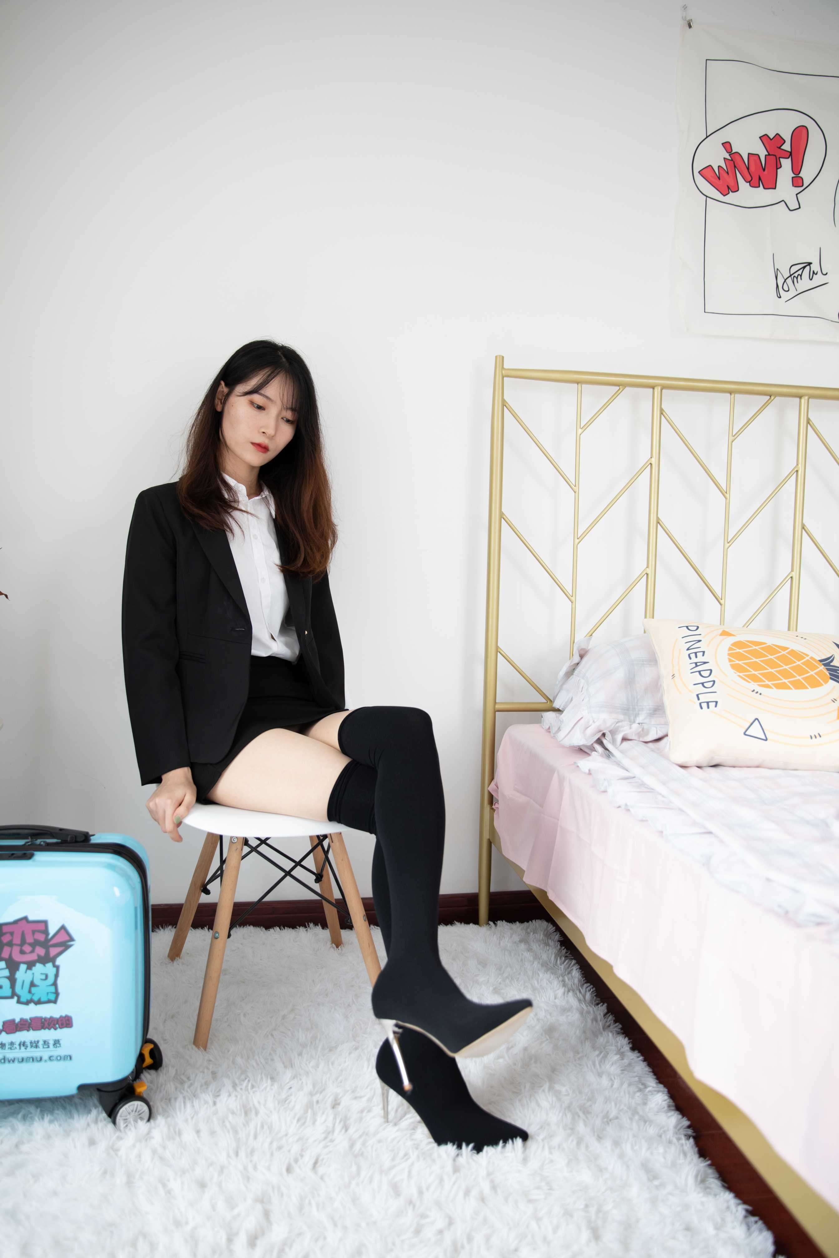 物恋传媒 No.490 猫耳-H冰 [146P+1V3.81G]