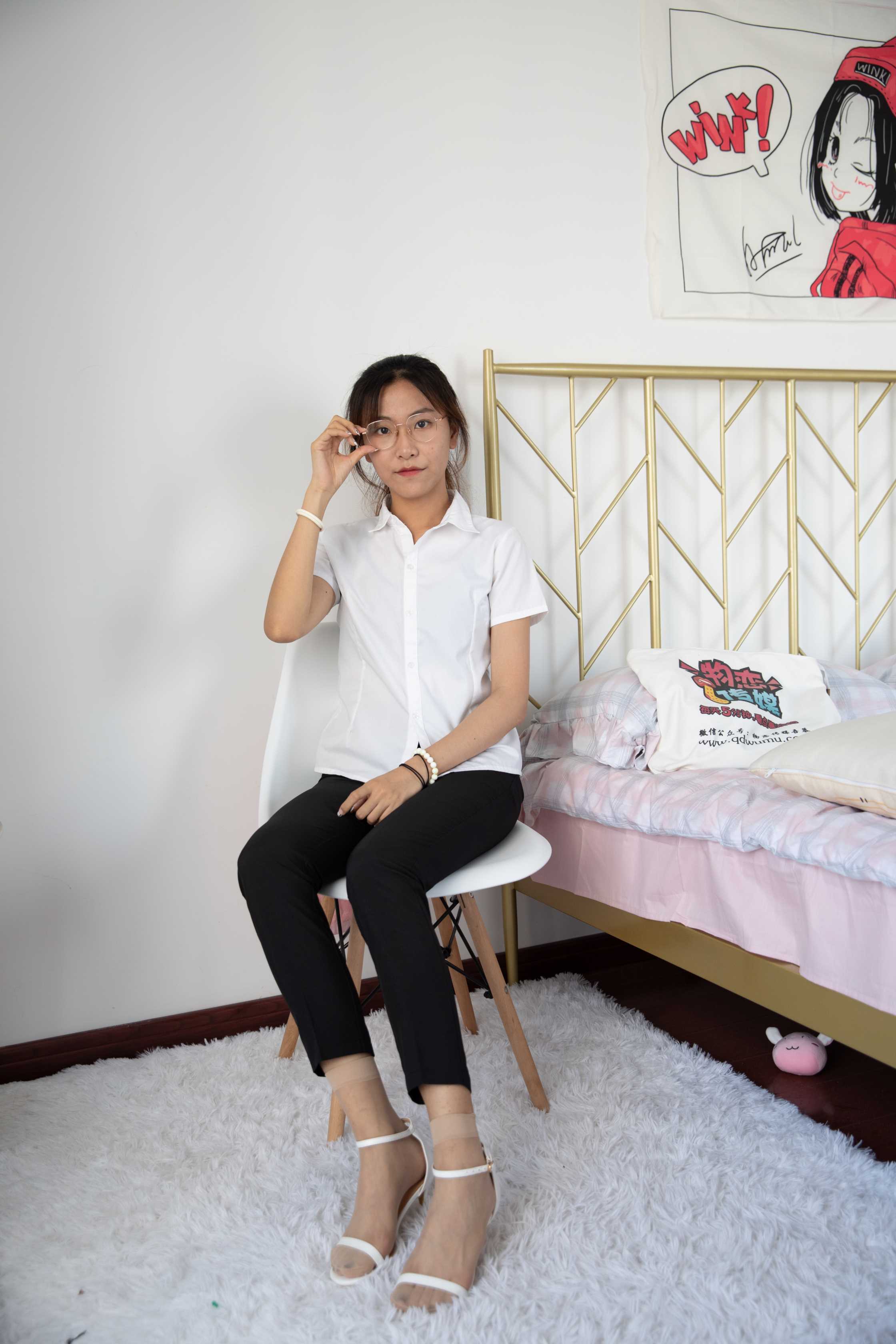 物恋传媒 NO.503 elise-夏日花海 [164P+1V3.94G]