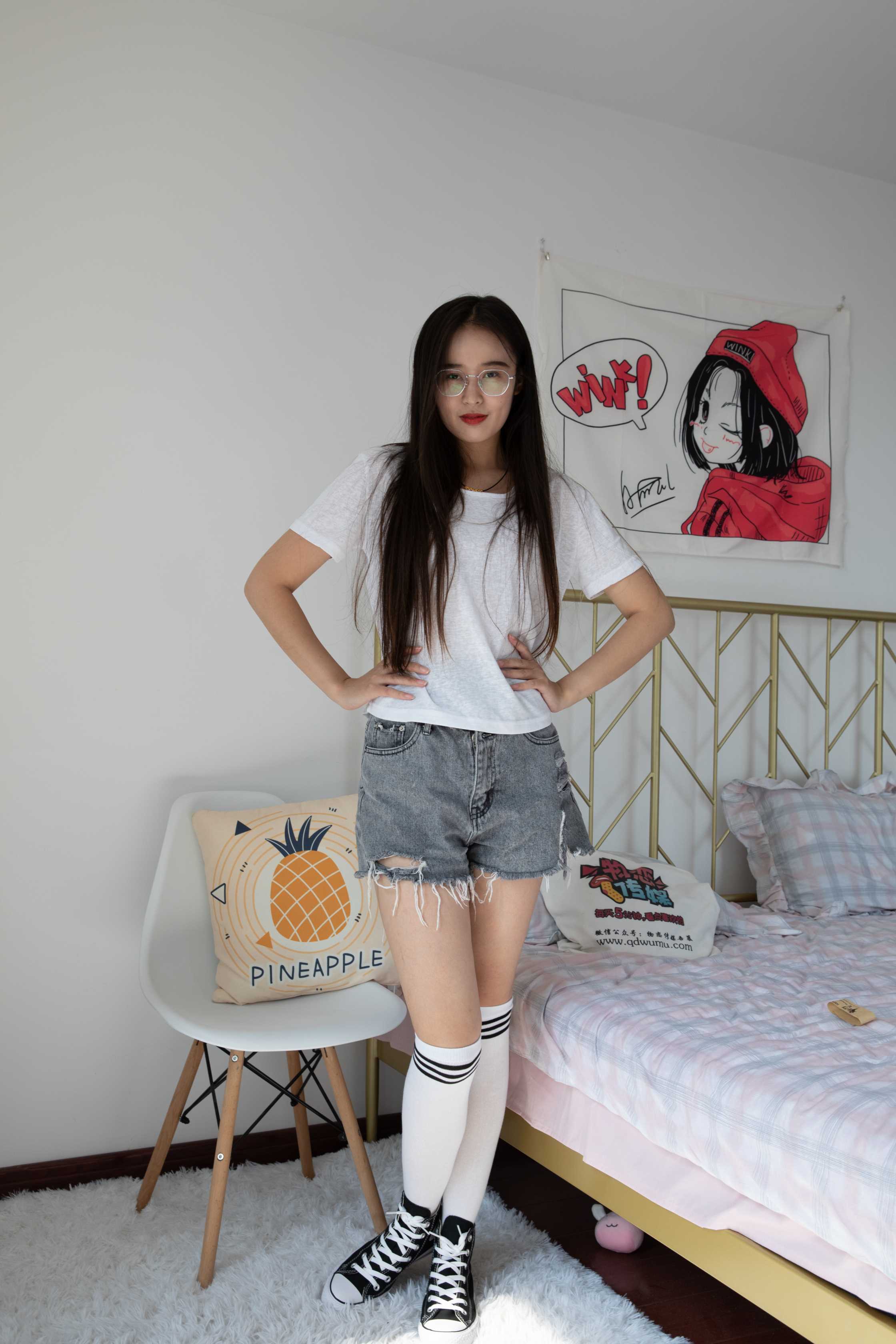 物恋传媒 NO.521 菲菲-眉宇成川 [143P+1V4.01G]