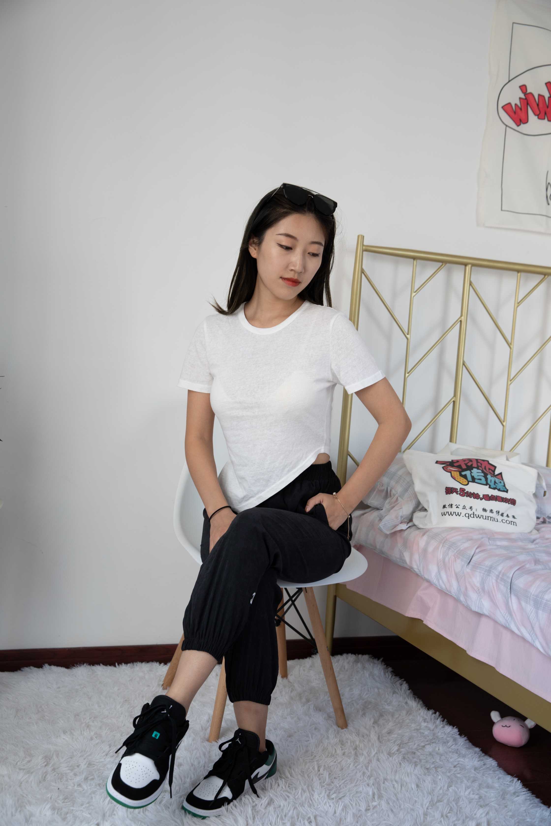 物恋传媒 NO.542 雅梦-秋心舞 [149P+1V3.69G]