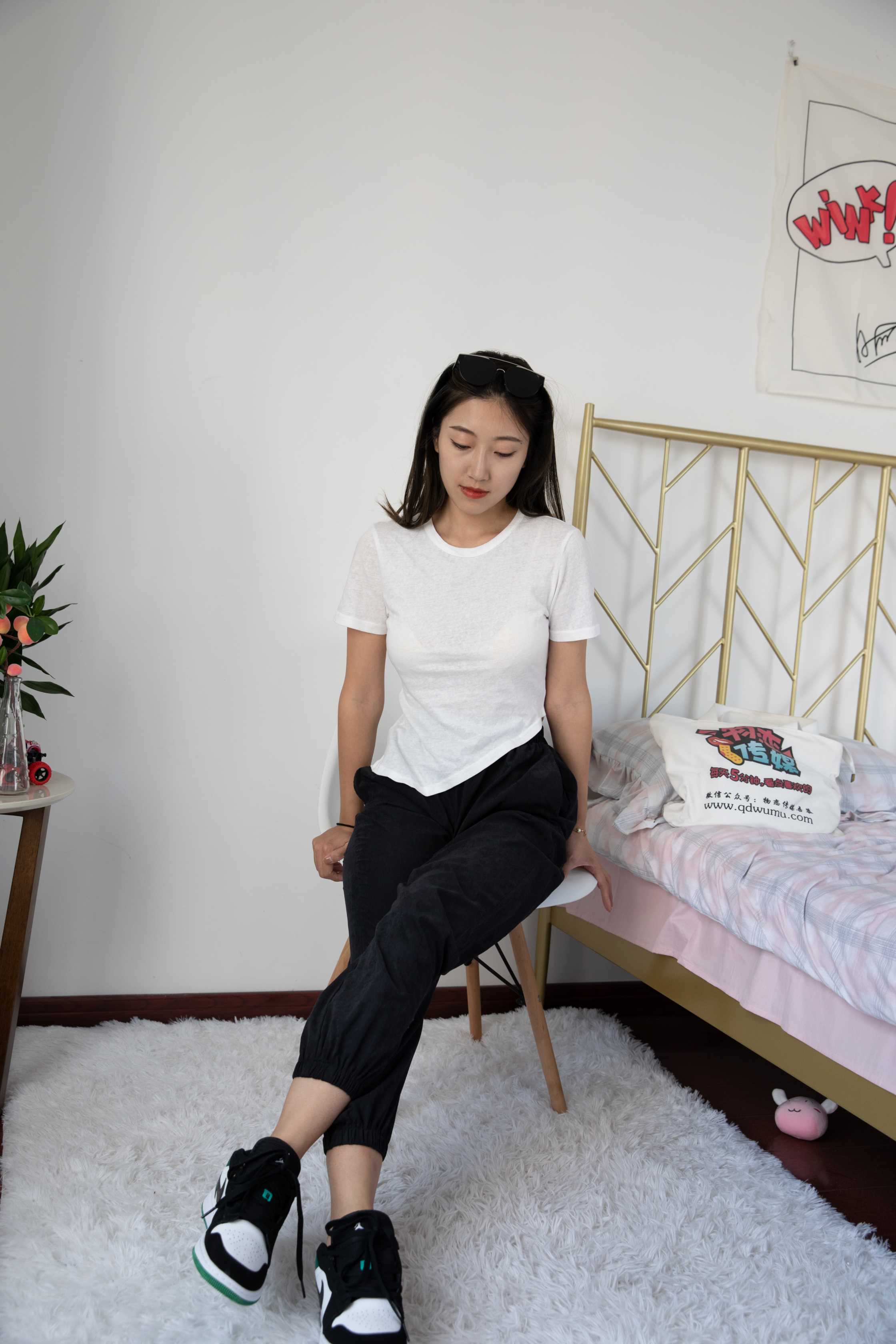 物恋传媒 NO.542 雅梦-秋心舞 [149P+1V3.69G]