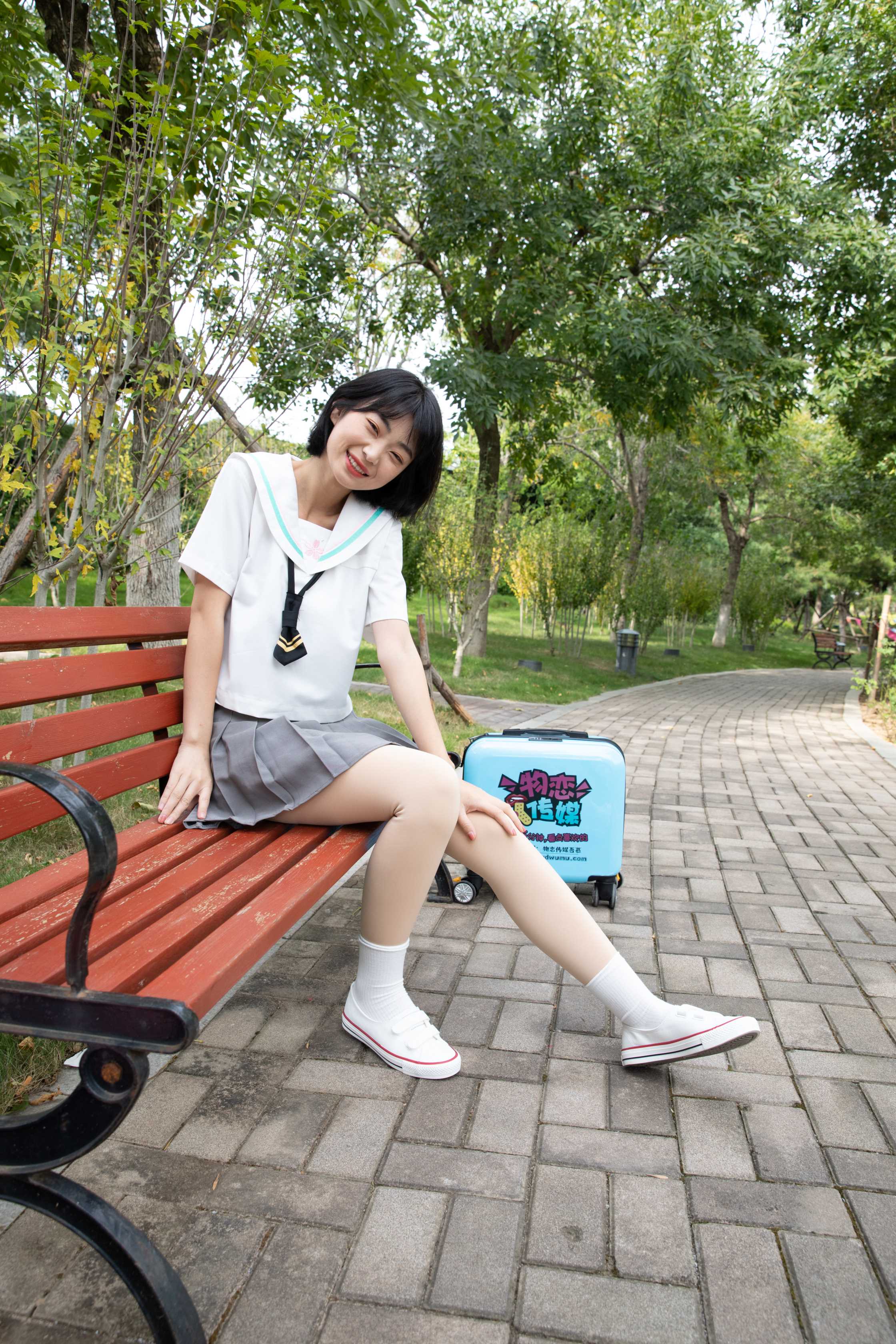 物恋传媒 NO.551 小凌-梦舞 [120P+1V9.01G]