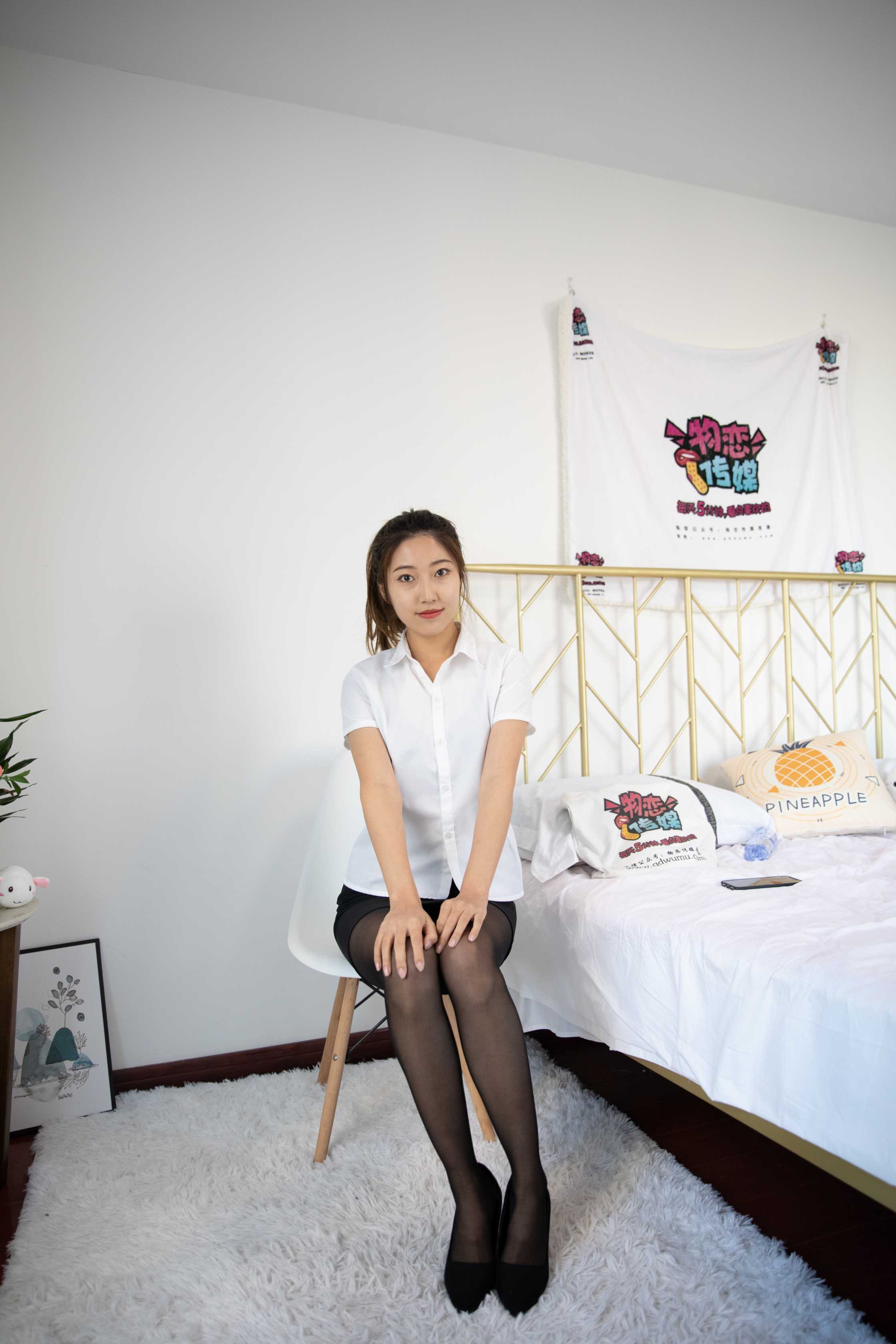 物恋传媒 NO.580 雅梦-秋思梦 [204P+1V6.03G]