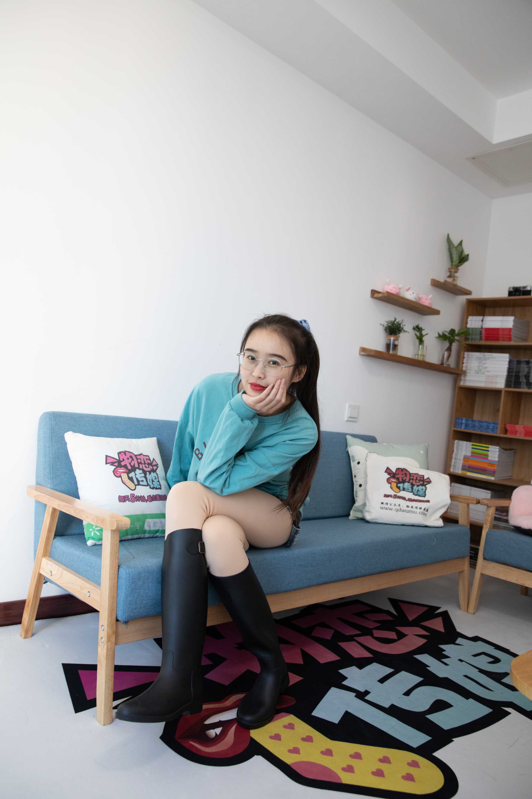 物恋传媒 NO.586 菲菲-潮风语 [157P+1V4.48G]