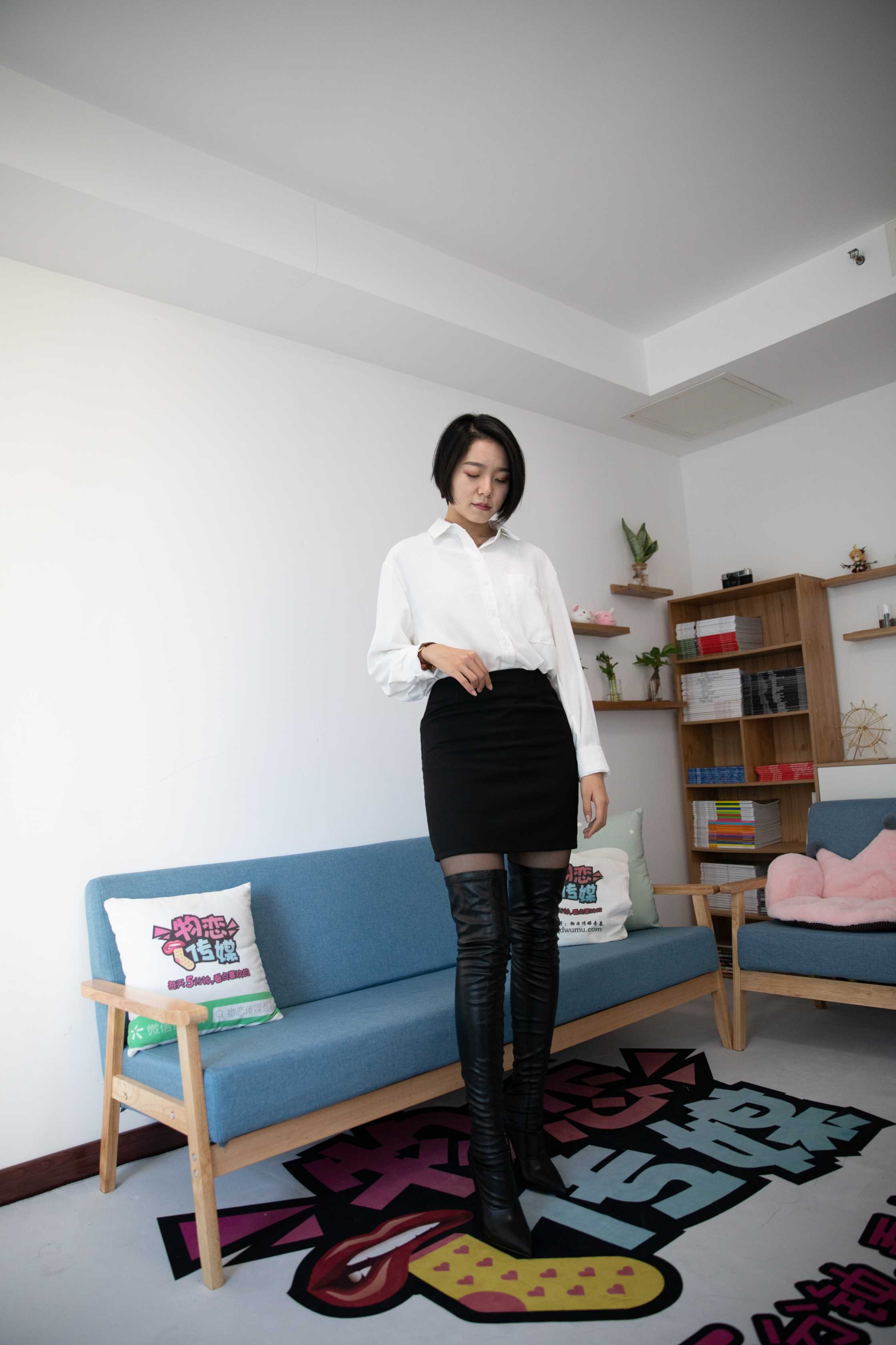 物恋传媒 NO.594 小飞-生命之尘 [121P+1V3.36G]