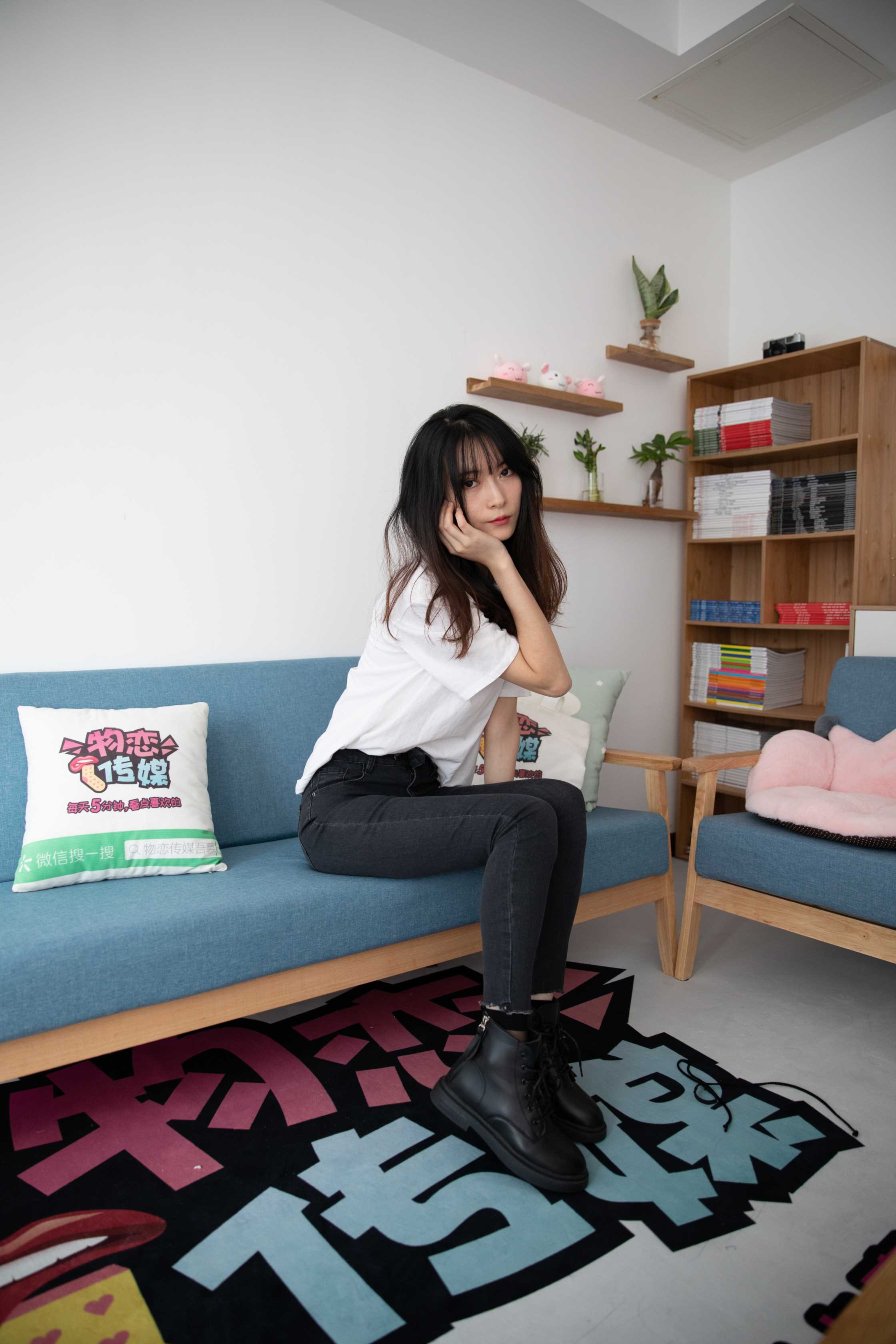 物恋传媒 NO.604 猫耳-风里的四季 [166P+1V4.54G]