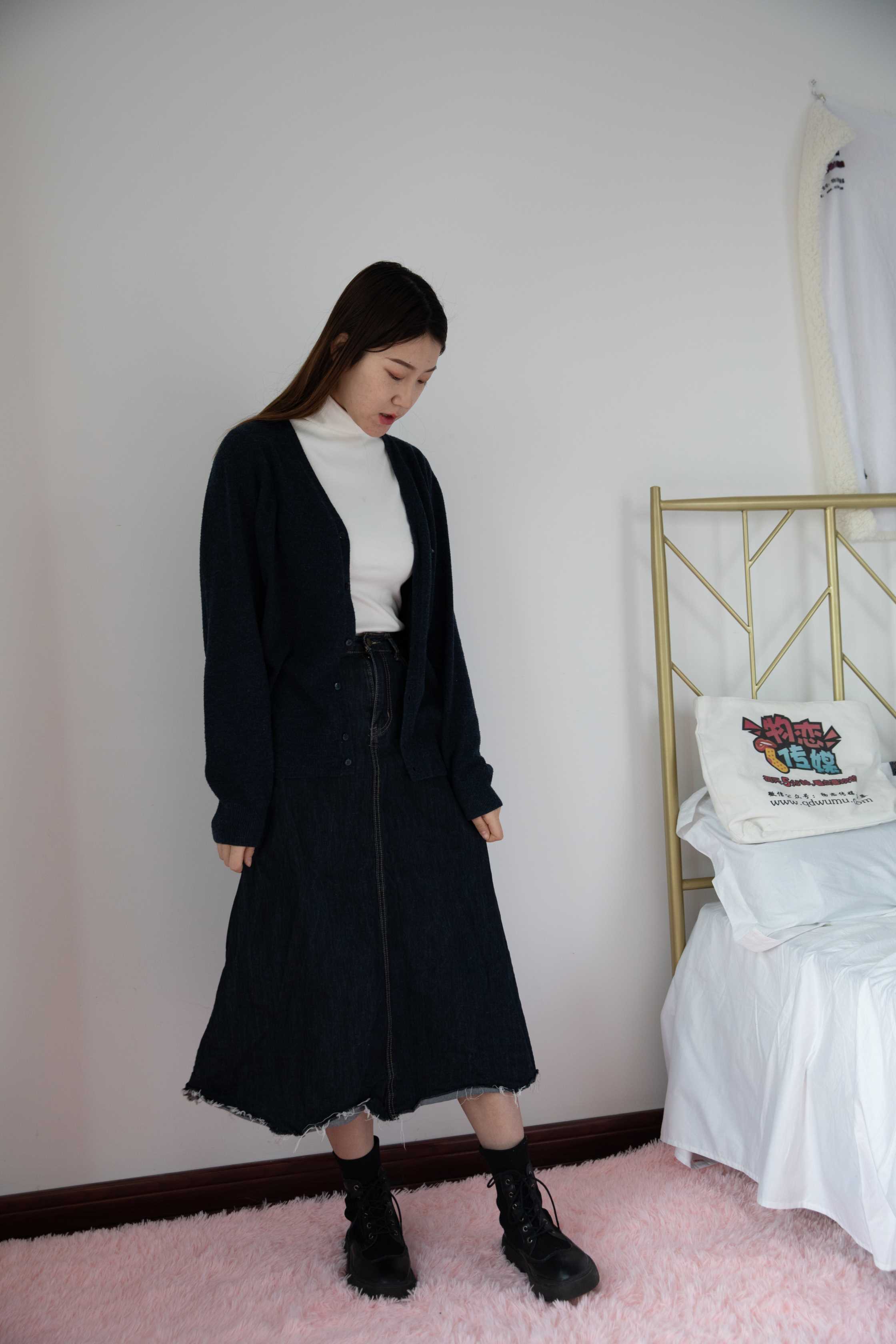 物恋传媒 NO.628 夏雪-雪夜独斟 [134P+1V3.38G]