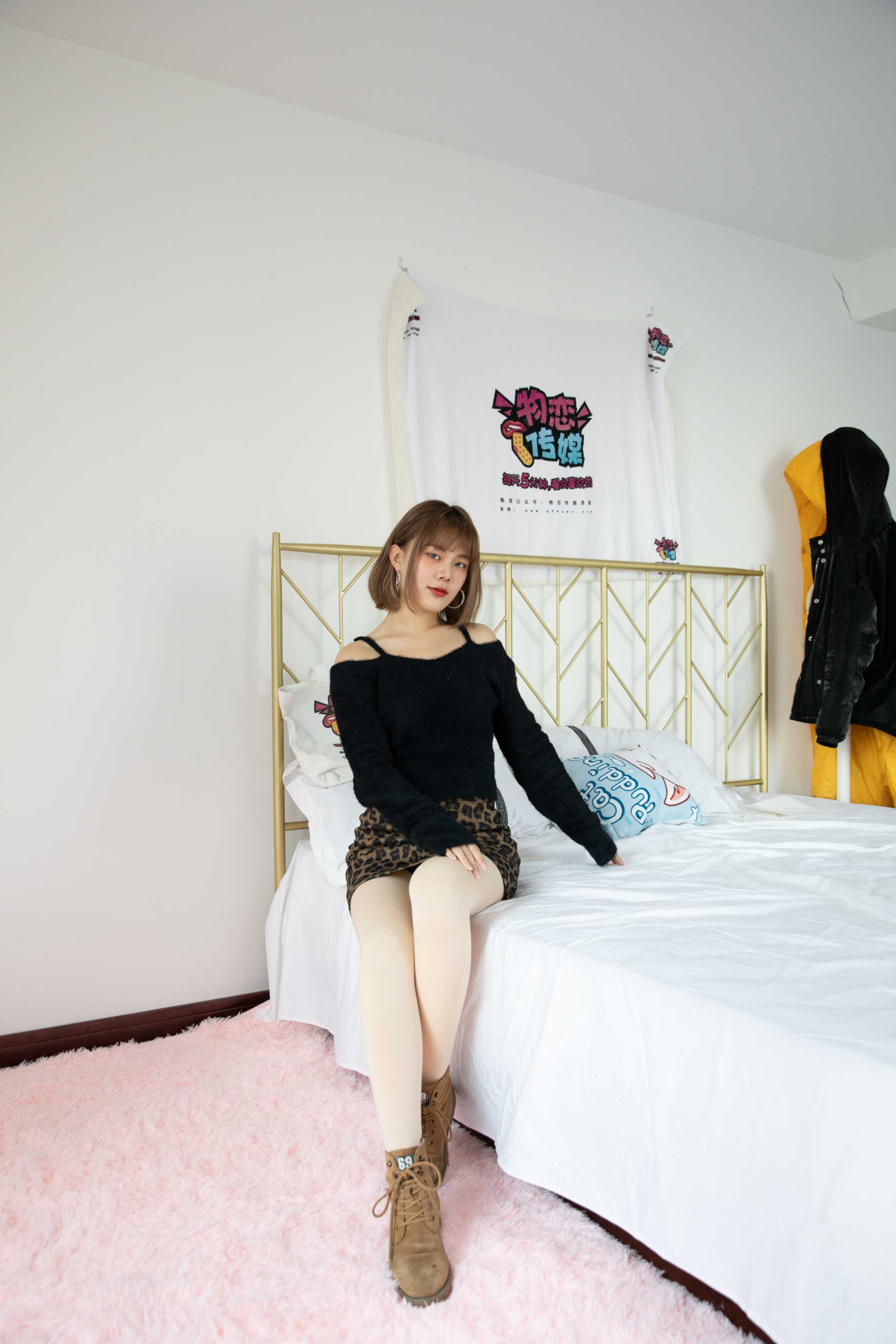 物恋传媒 NO.639 点点-夜之暗香 [152P+1V／3.93G]