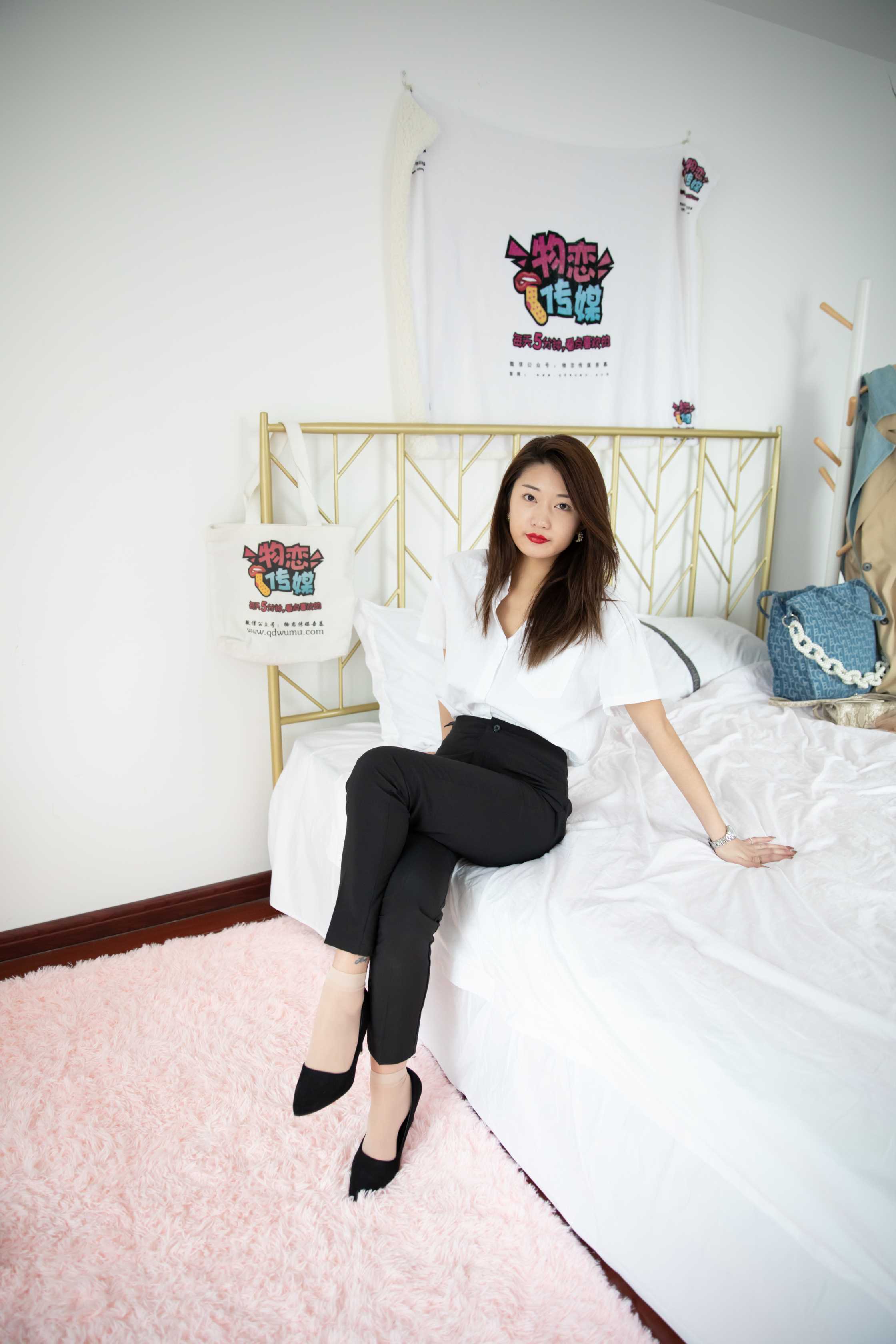 物恋传媒 NO.662 言言-雪语纷飞  [164P+1V3920M]