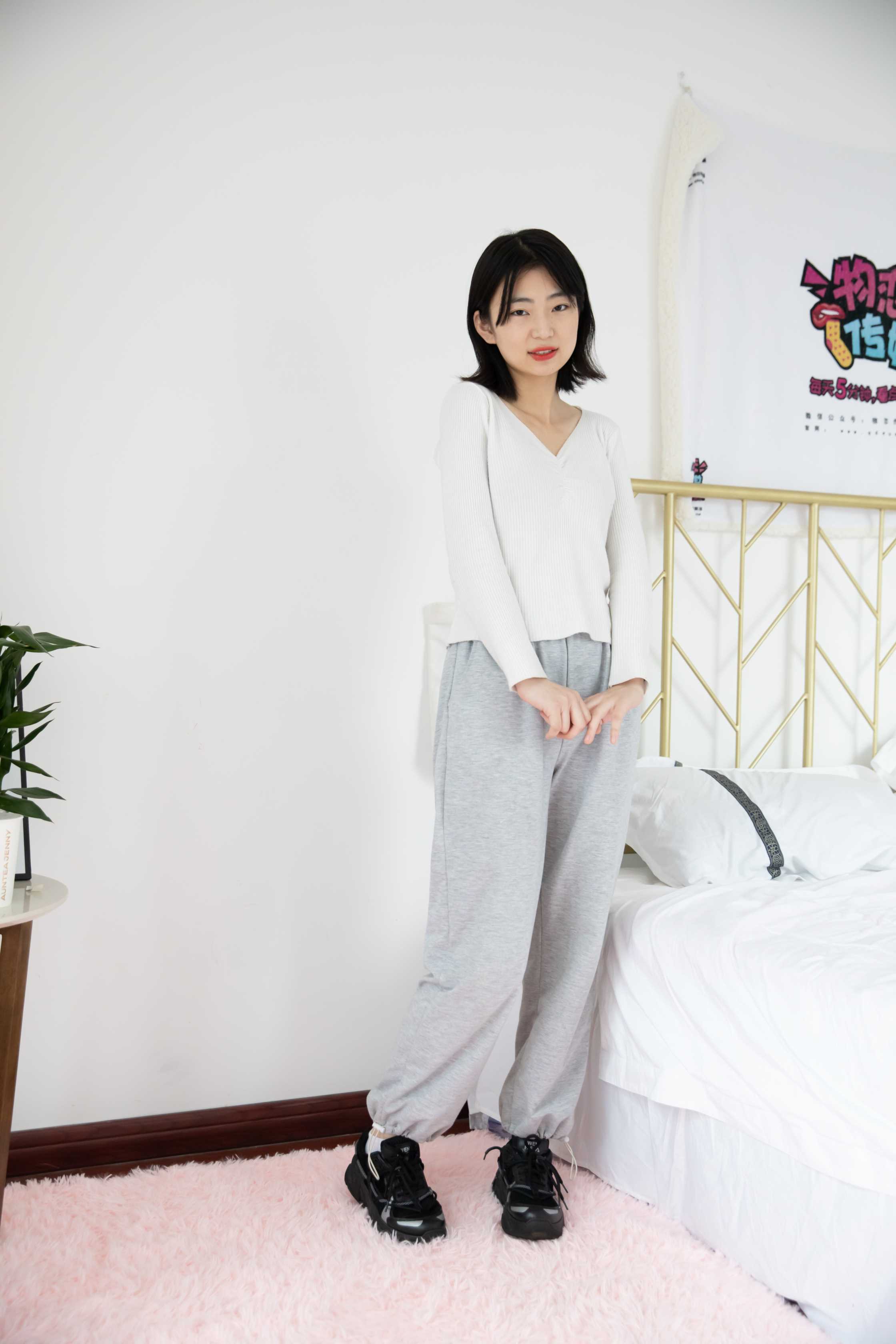 物恋传媒 NO.663 小凌-草原最美的花 [144P+1V／3.62G]