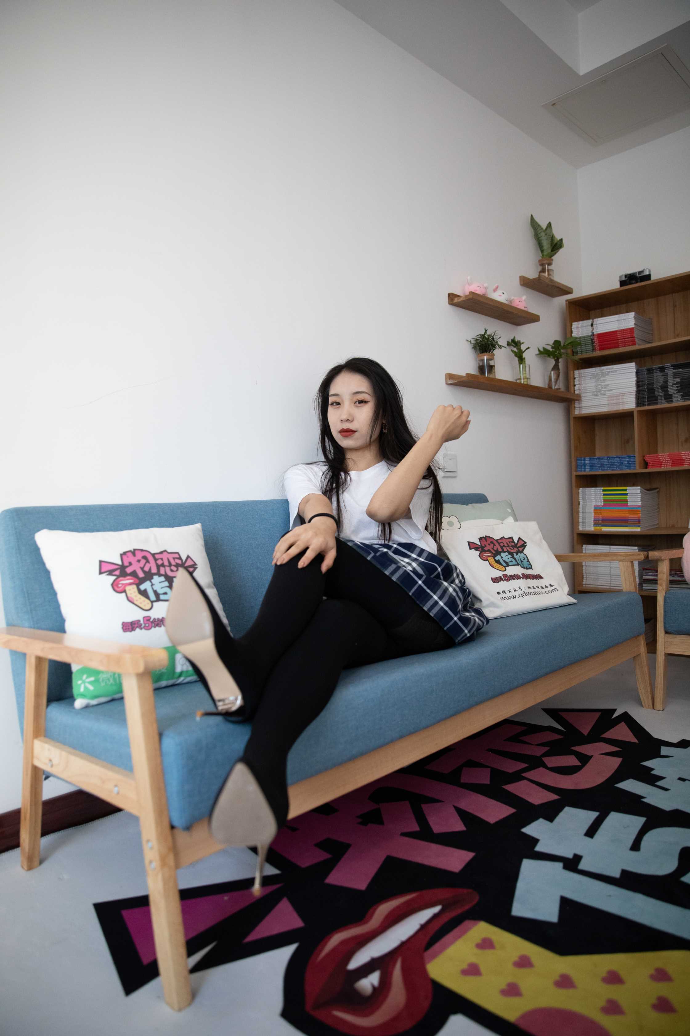 物恋传媒 NO.676 璐璐-夜语远方 [148P+1V／4.1G]