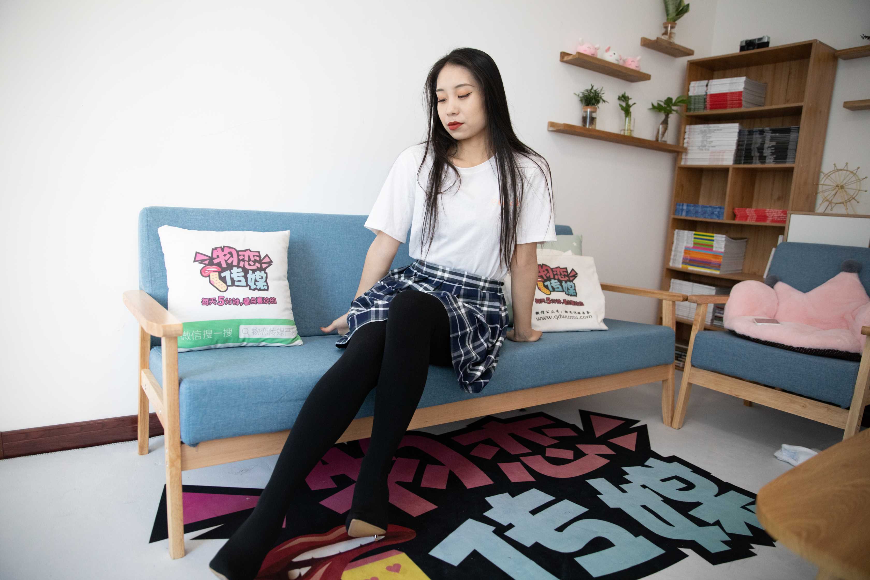 物恋传媒 NO.676 璐璐-夜语远方 [148P+1V／4.1G]