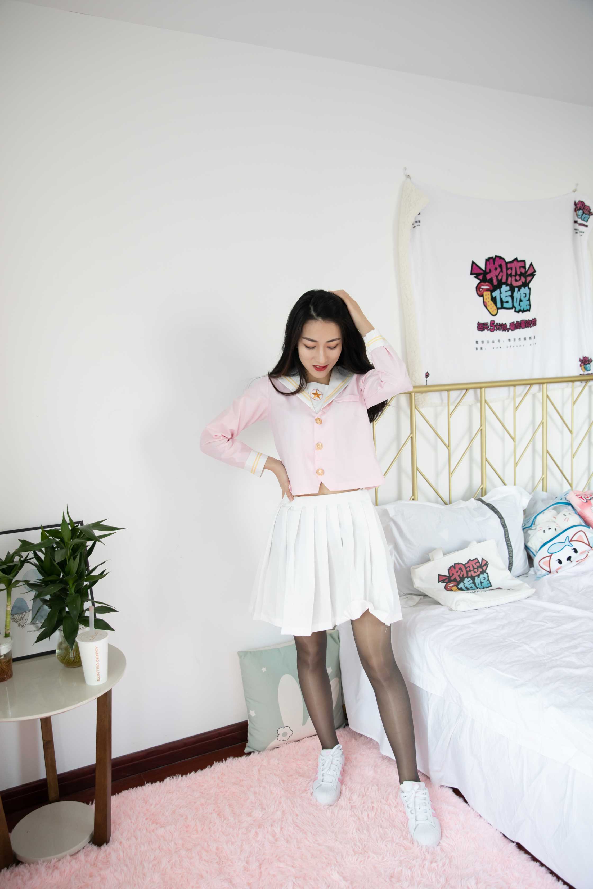 物恋传媒 NO.683 小茶-樱之温柔 [190P+1V／4.3G]