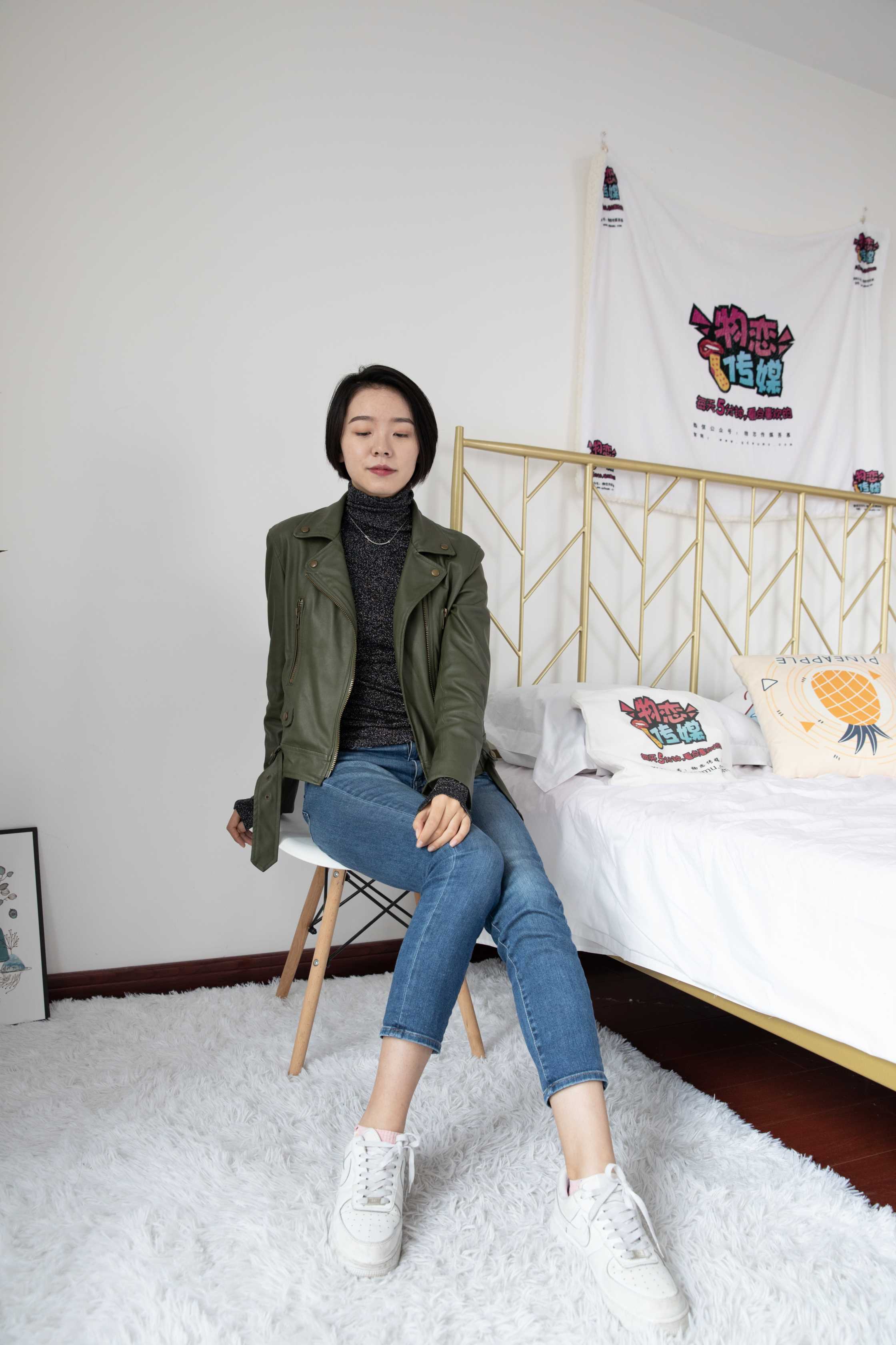 物恋传媒 NO.686 小飞-一默四季 [149P+1V／4.9G]